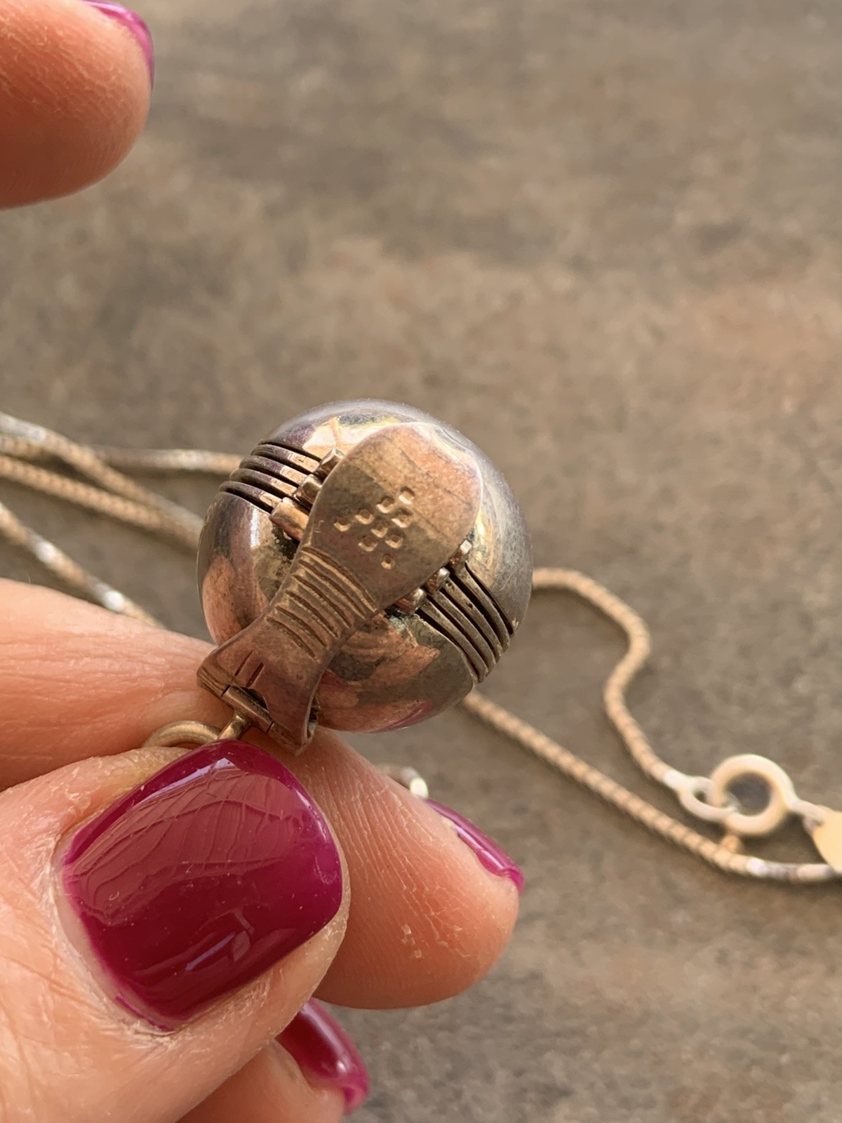 Rare Vintage 925 Sterling Silver Folding Ball Sphere Multi Photo Locket Pendant