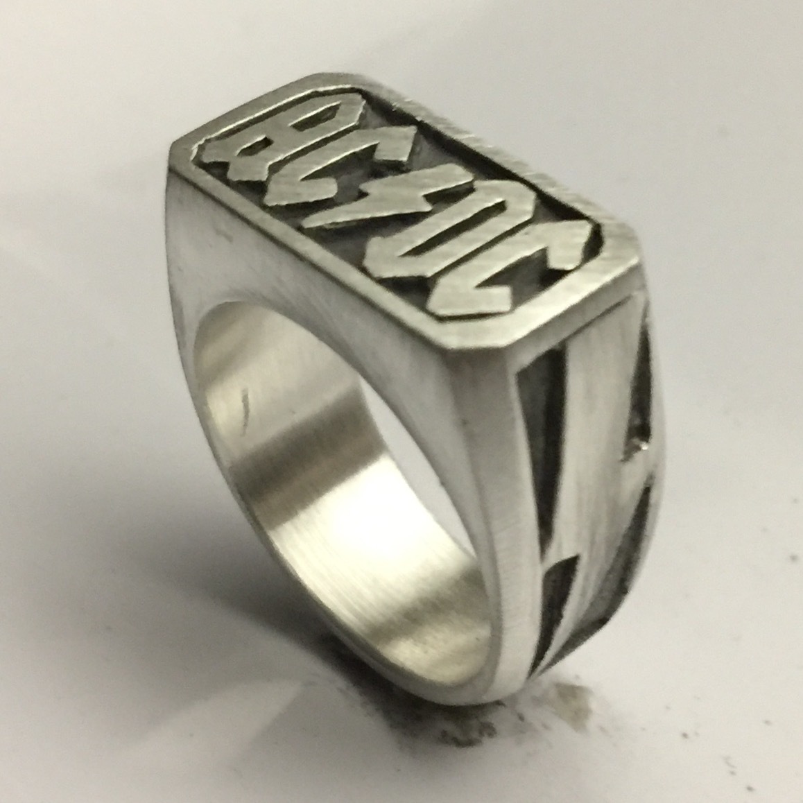 MJG STERLING SILVER RING. AC/DC. SIZE 10. BIKER. GUITAR PLAYER. SG. ANGUS