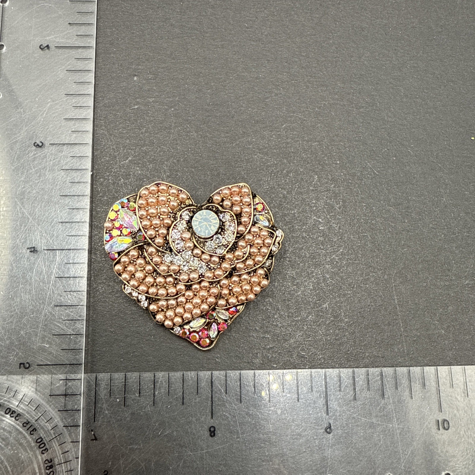 Rhinestone Pearl Heart Brooch Pin J26
