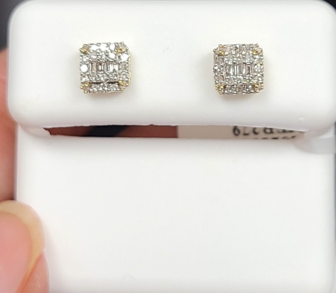 DEAL! 10K Gold Genuine Cluster Diamond Halo Cushion Studs Earrings 0.25ct 5.7mm