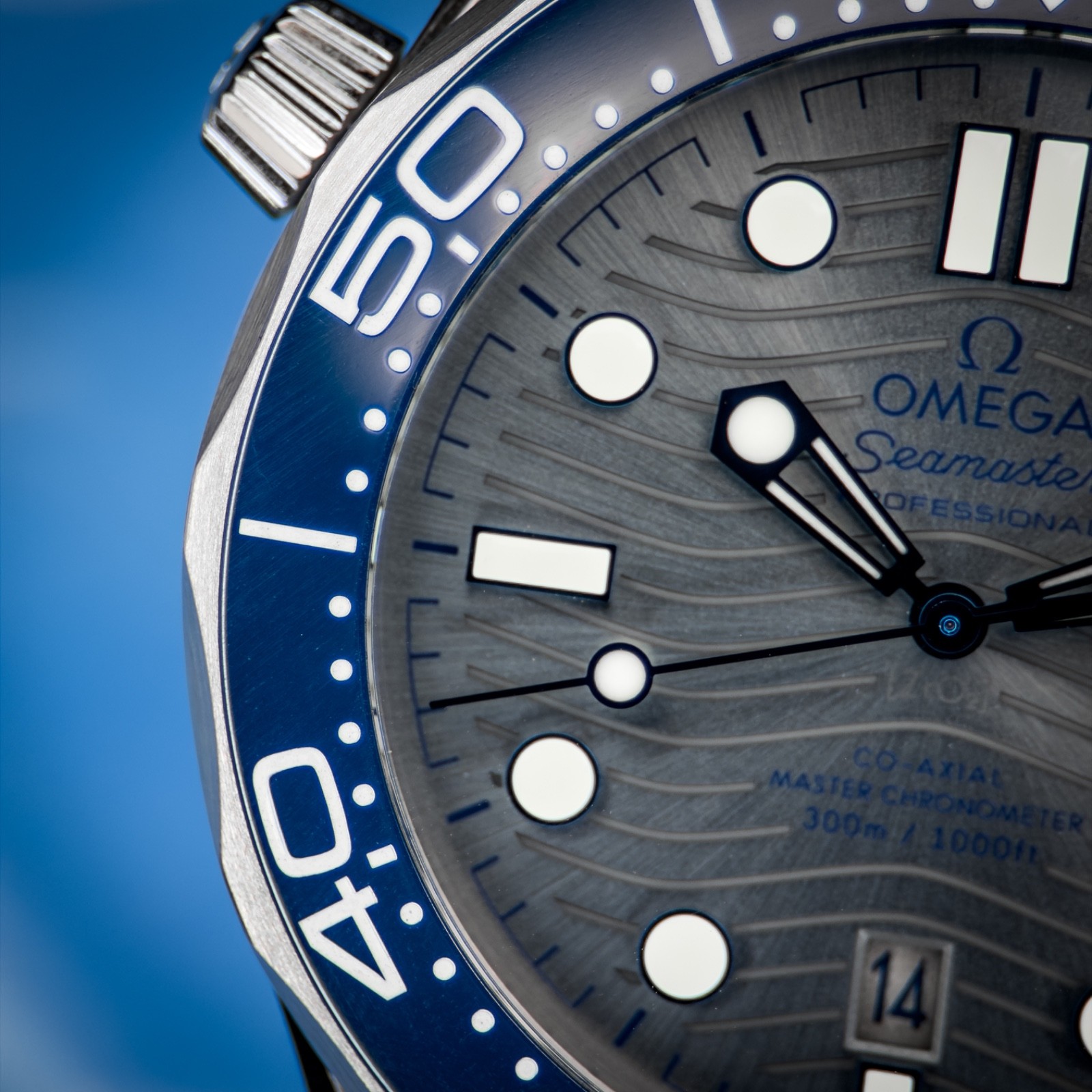 OMEGA Seamaster Diver 300M 210.32.42.20.06.001 Grey Wave Dial Box And Papers