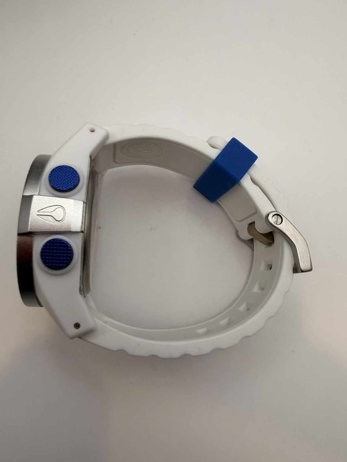 Nixon Star Wars R2-D2 Unit Watch, Featuring a 44mm White Case and a Blue Bezel.
