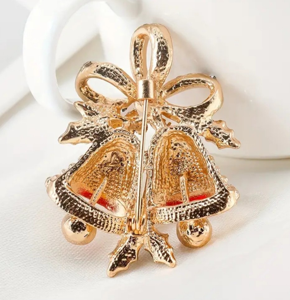 VINTAGE RED & GREEN RHINESTONE GOLD SLEIGH BELLS~CHRISTMAS WINTER PIN BROOCH