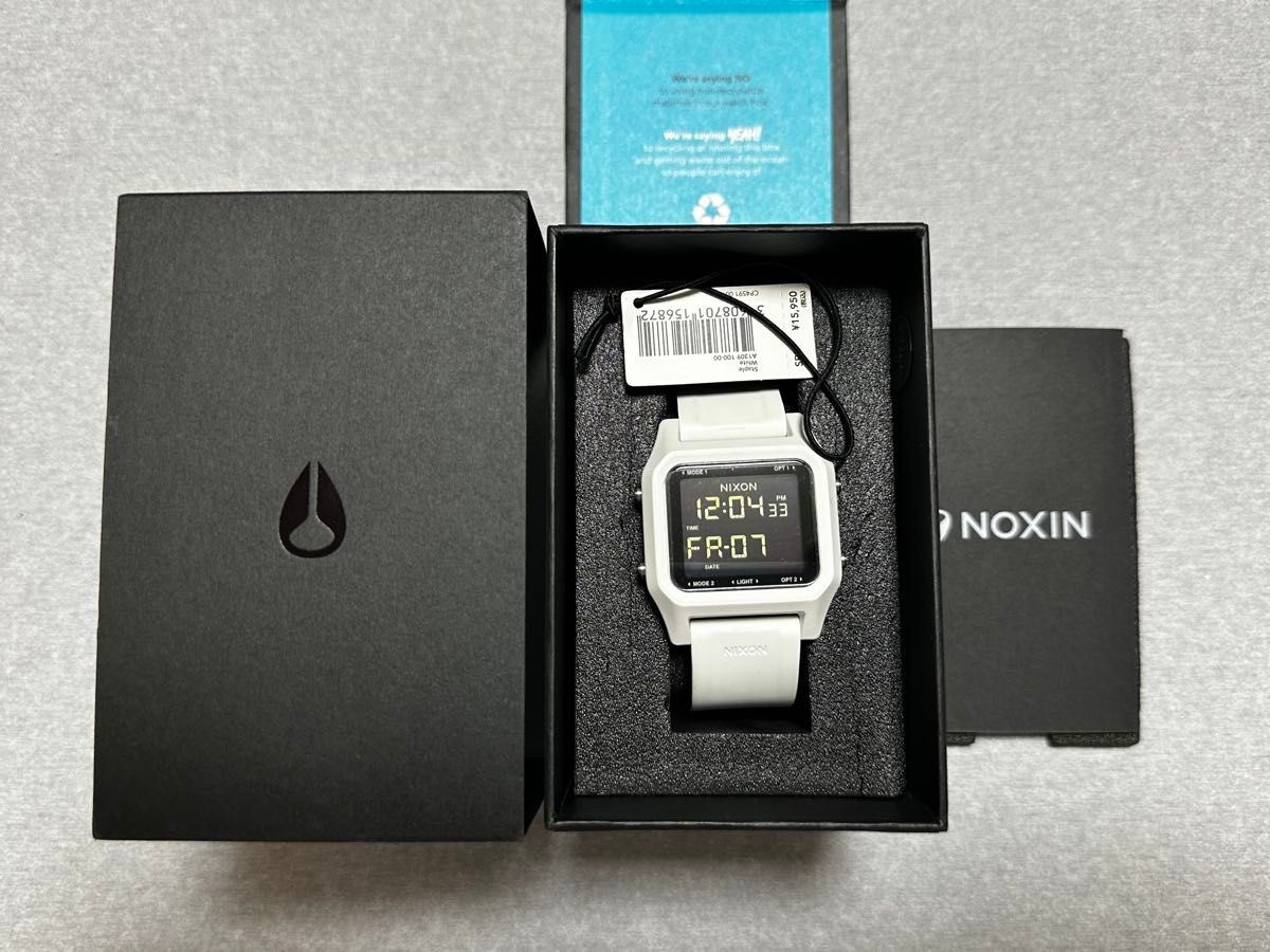 NIXON Staple Digital Watch White LCD Dual Time Alarm 100m 38mm Box Included