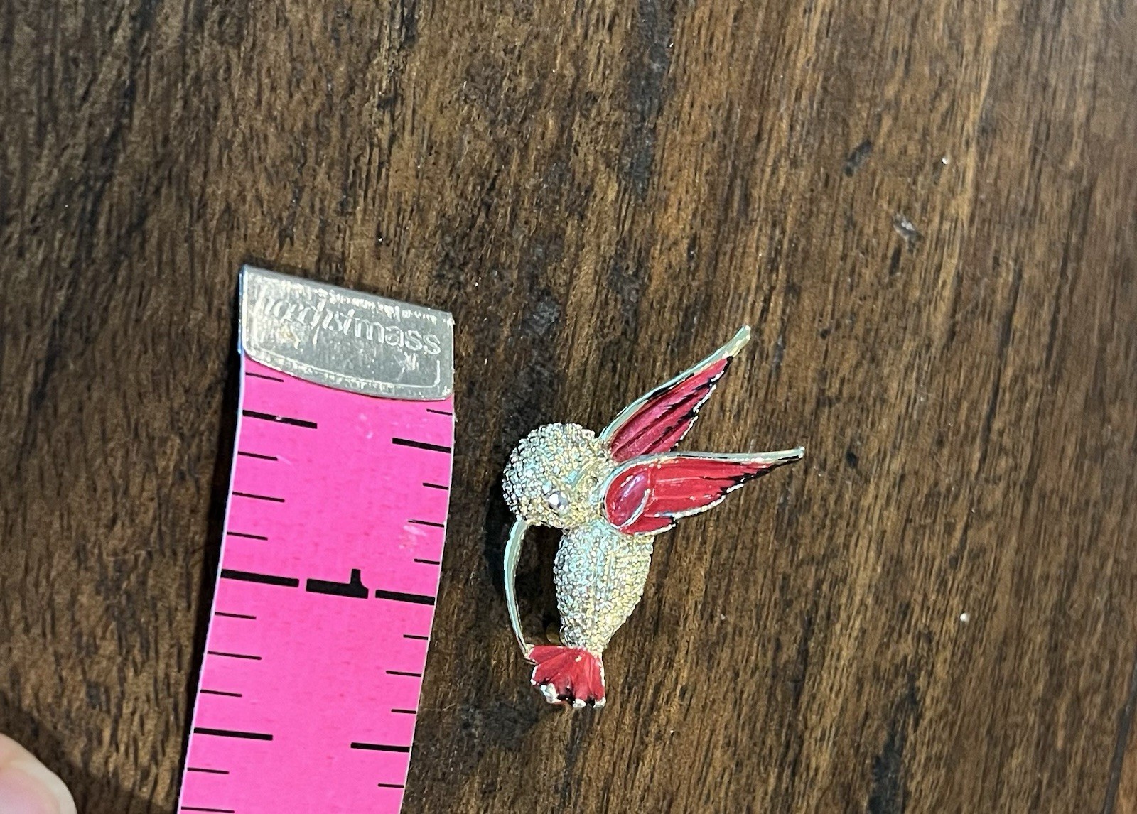 Vintage GERRY’S Textured Gold Tone Red Enamel Small HUMMINGBIRD Brooch