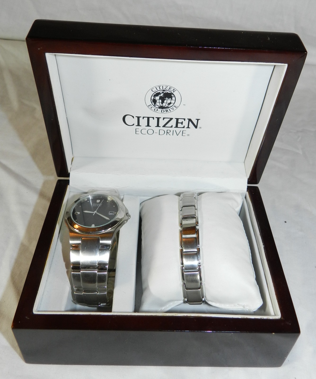 New in Box – Citizen Eco-Drive E111 K16750 HST – Solar Powered Watch