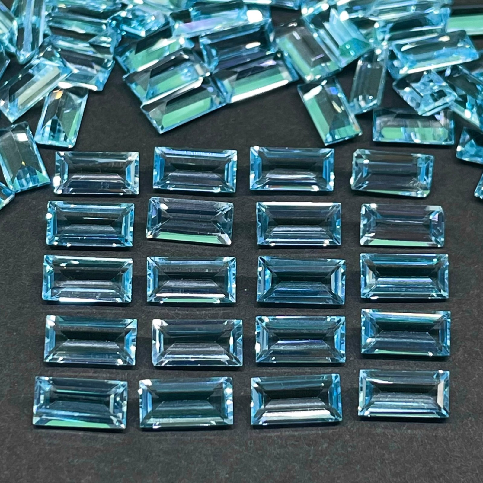VVS 20 Pcs Natural Sky Blue Topaz 8x4mm Baguette Cut Loose Untreated Gemstones