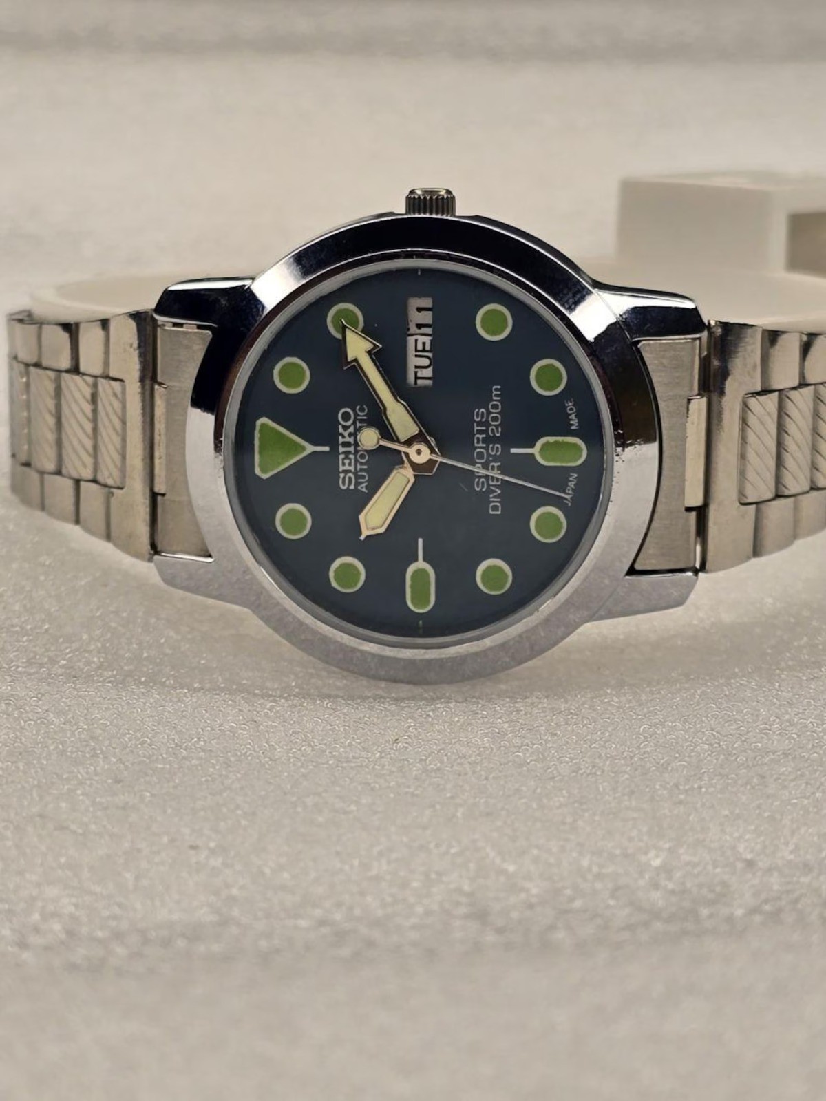 Vintage Refurbished Seiko Automatic Green Classic D/D Men’s WristWatch 36MM