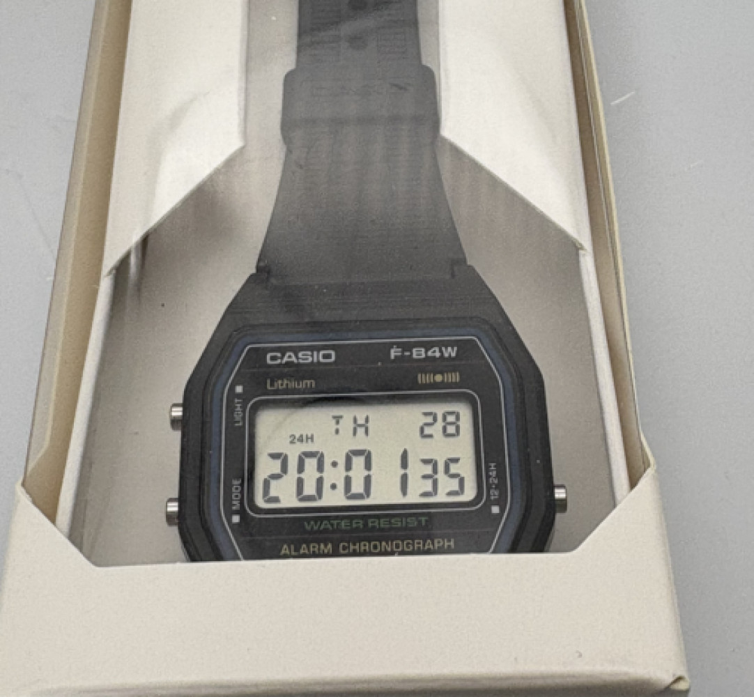 CASIO F-84W-1 Black Light Men’s Standard Digital Wristwatch OFFICIAL New
