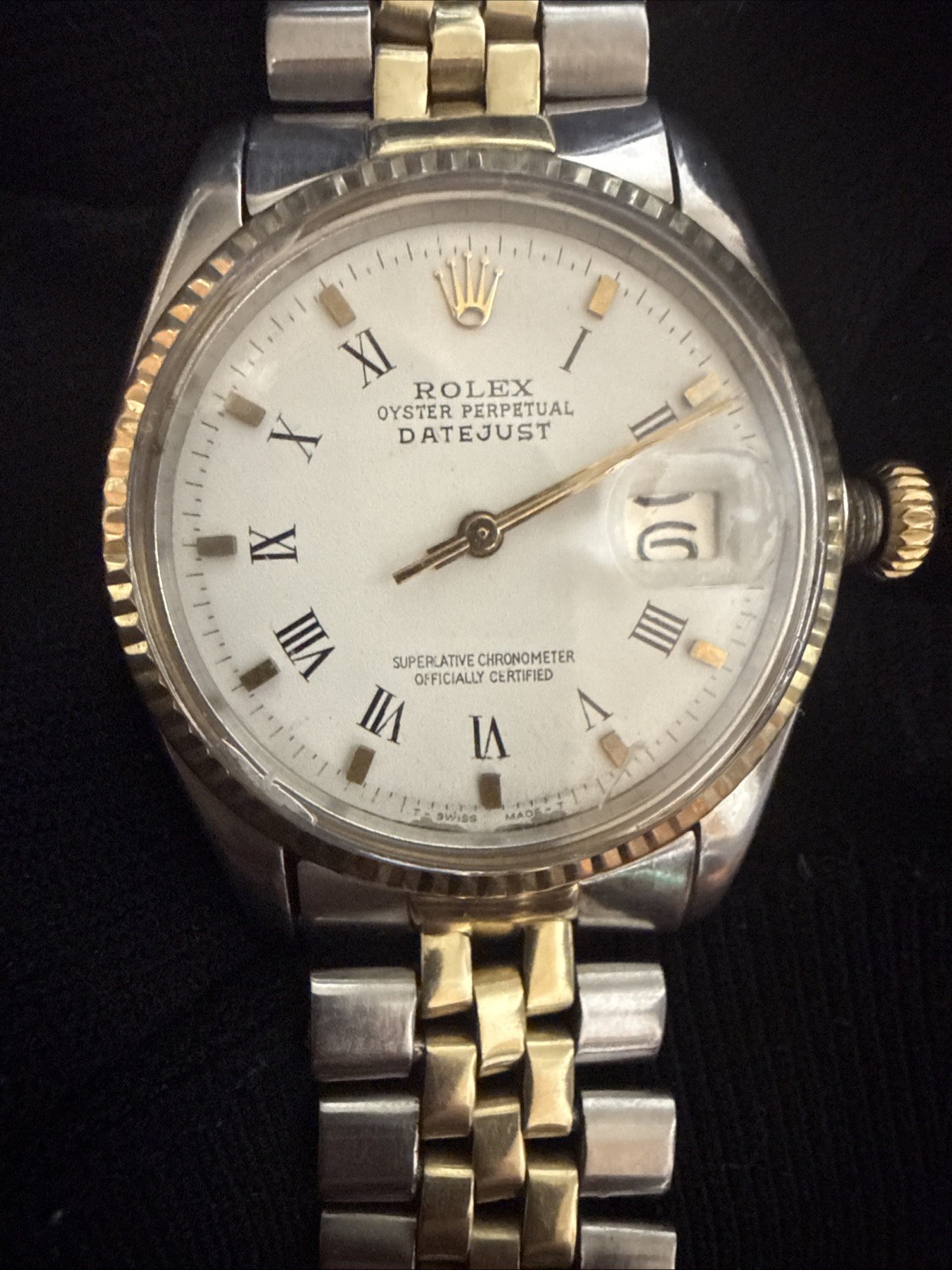 VINTAGE 1969 Rolex DATEJUST 1601- white Roman Dial Runs Keeps Time NEEDS SERVICE