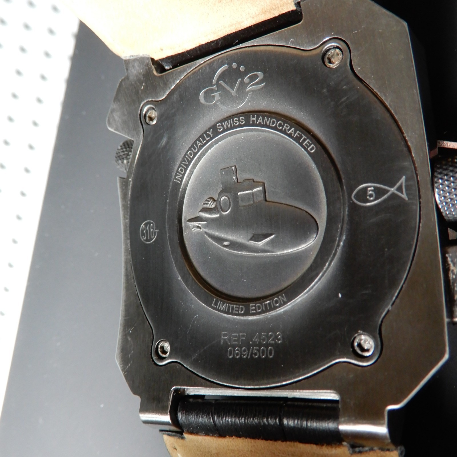 New Demo! GV2 XO SUBMARINE-GMT-Gunmetal & Red Dial-SWISS QUARTZ /WILL NOT LAST!