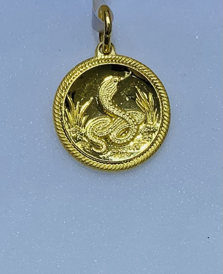 24k Solid Yellow Gold Shaped Round Snake Diamond Cut Pendant 2.33Grams