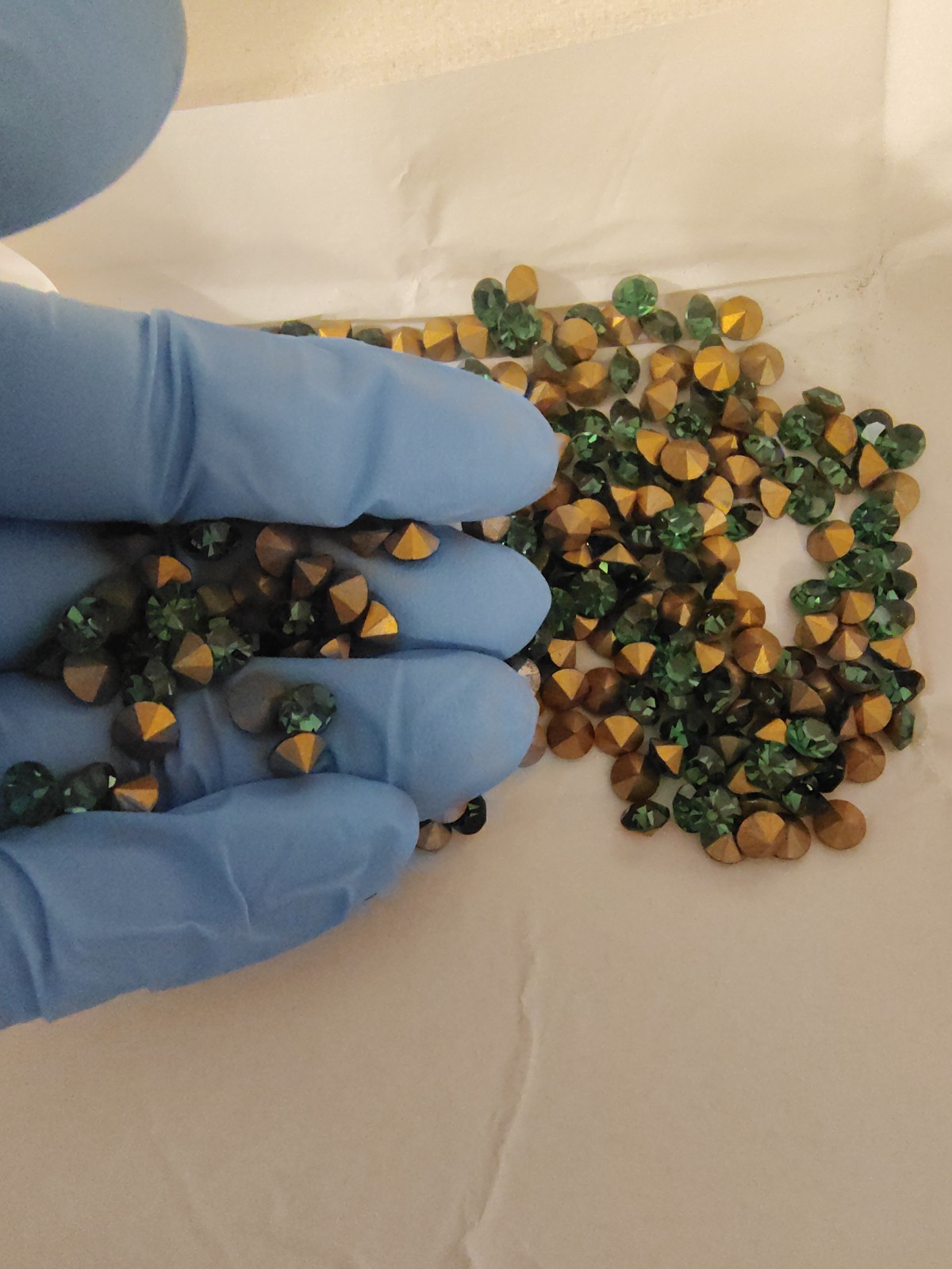 Vintage Swarovski Green Turmaline DS & Co Art 1100 SS29 6.2mm Chatons Full Pack