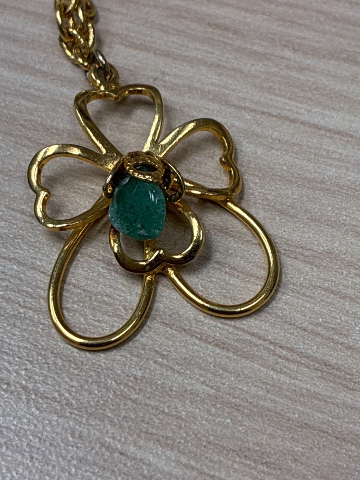 Vintage Gold-Tone Flower Pendant 23″ Necklace with Teal Center Stone