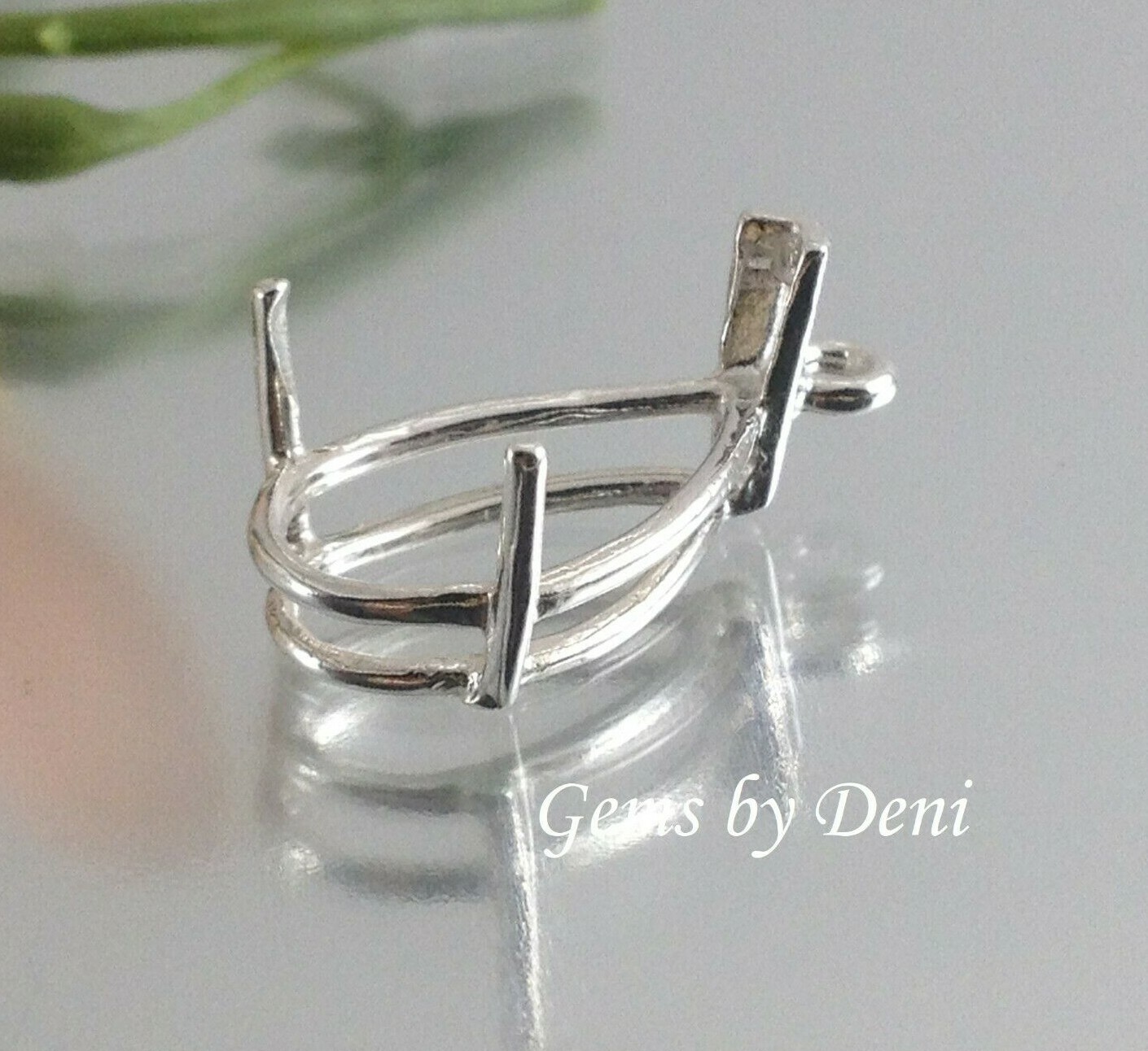 Sterling Silver Pear Vee-Prong Dangle (6x4mm-15x10mm)