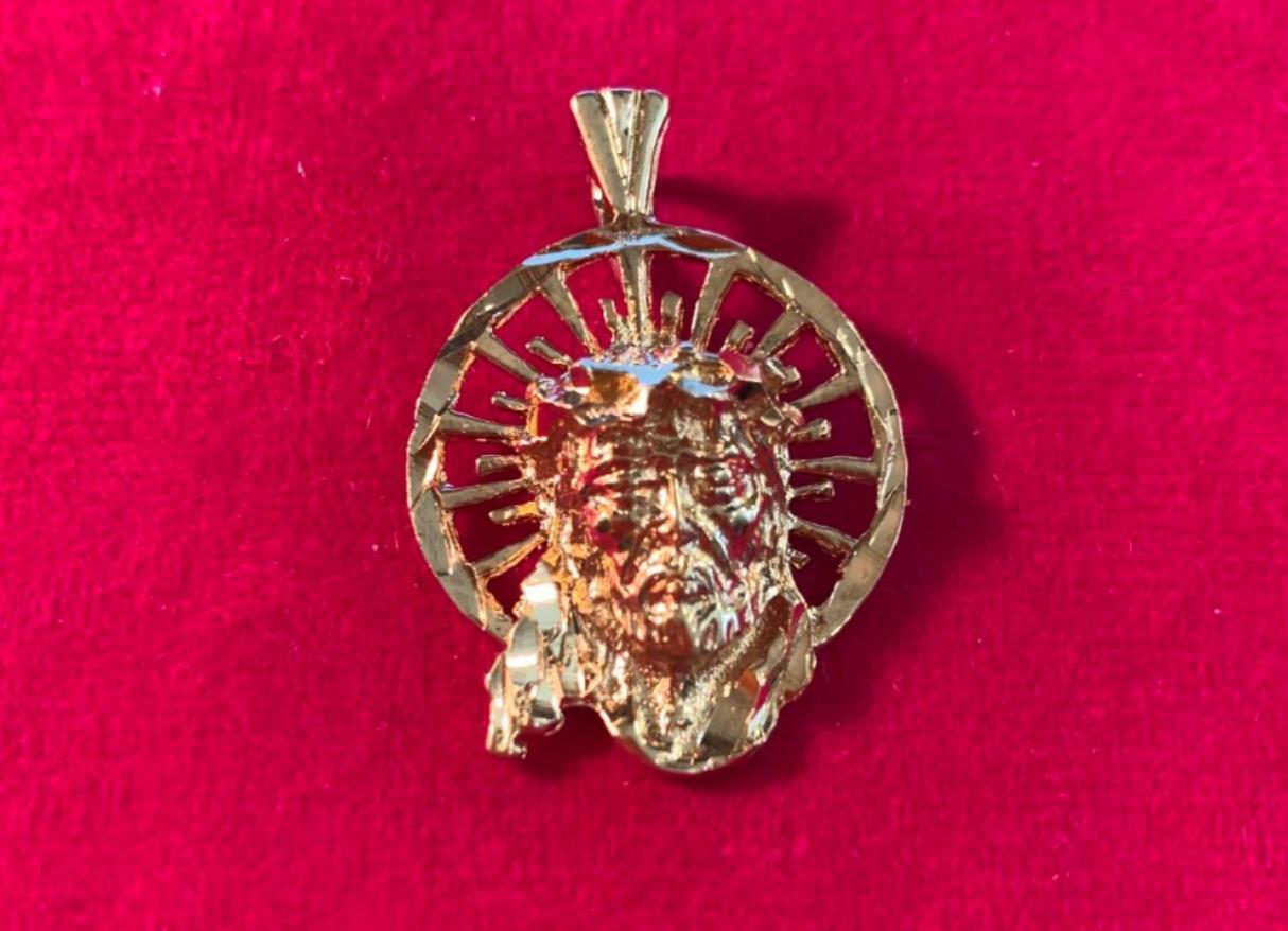 14 KT GOLD PLATED JESUS FACE W/ CROWN CHARM ABOUT 1 1/4 INCH HIGH-3557