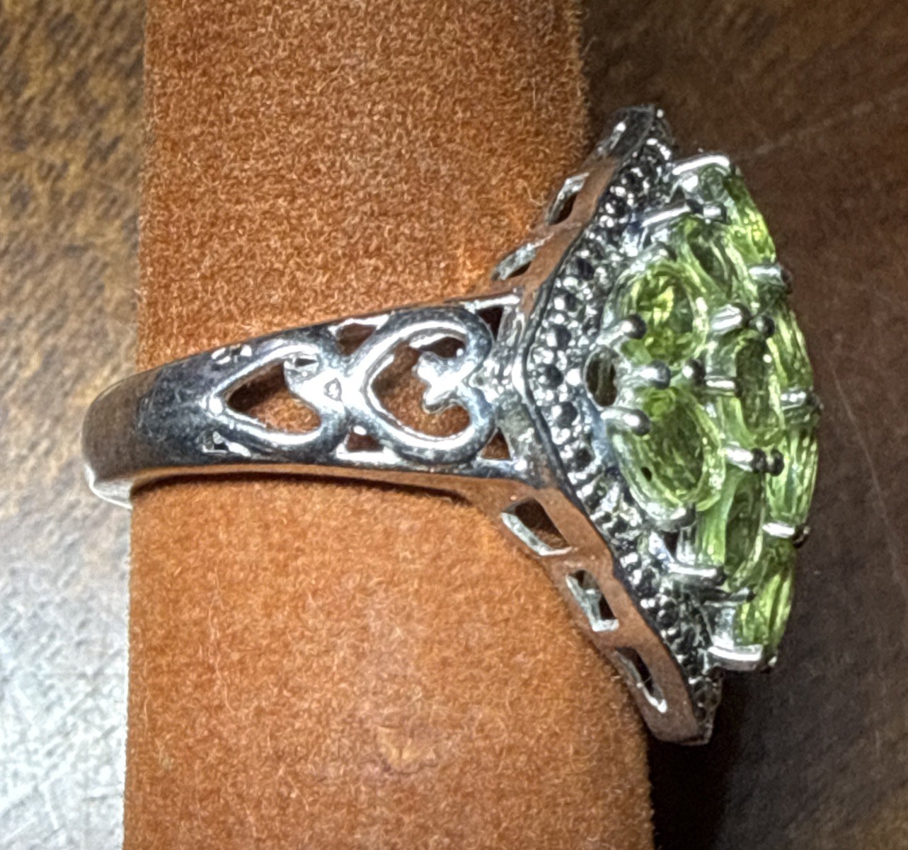 Womens Ring Green Stones Ring And Earrings STS Karis Size A Little Over 5