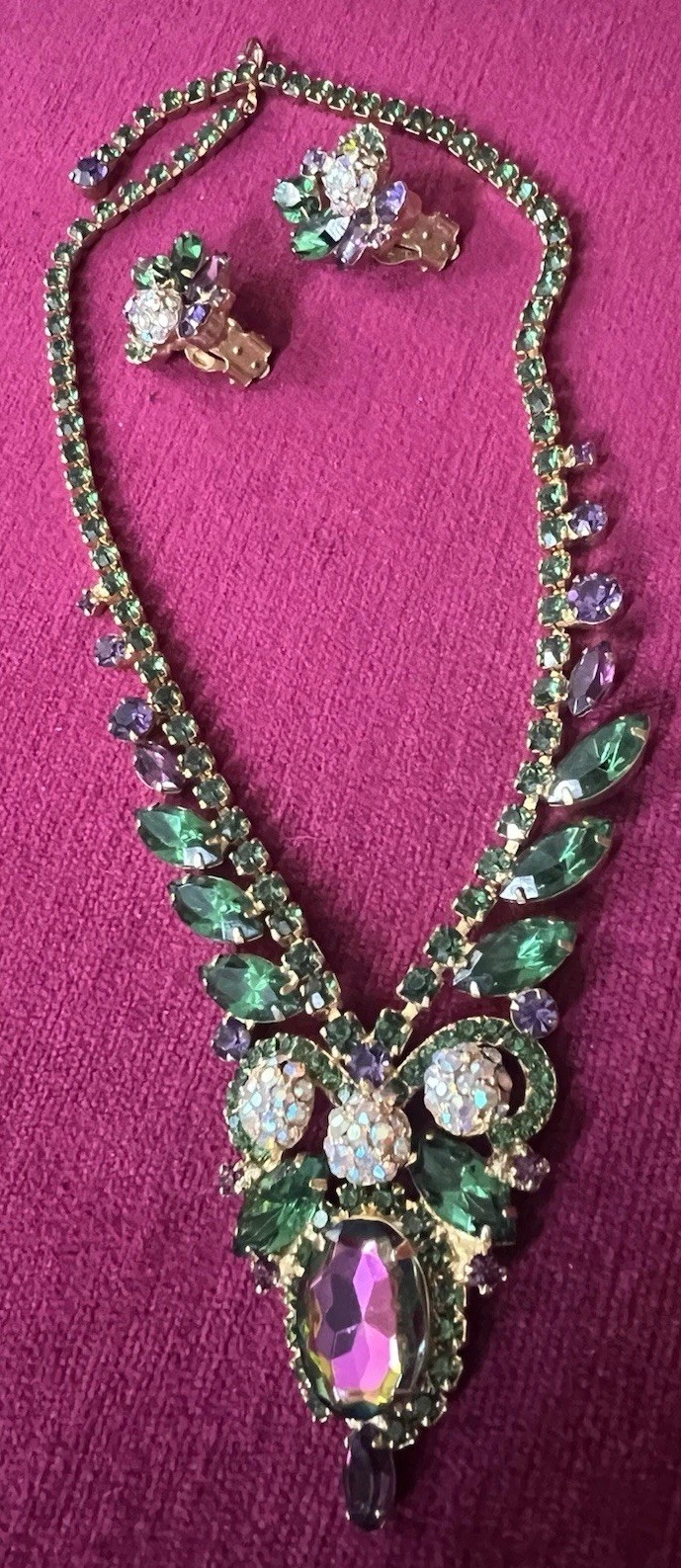 VTG JULIANA STUNNING BIB NECKLACE W/ MATCHING EARRINGS SET GREEN & AMETHYST