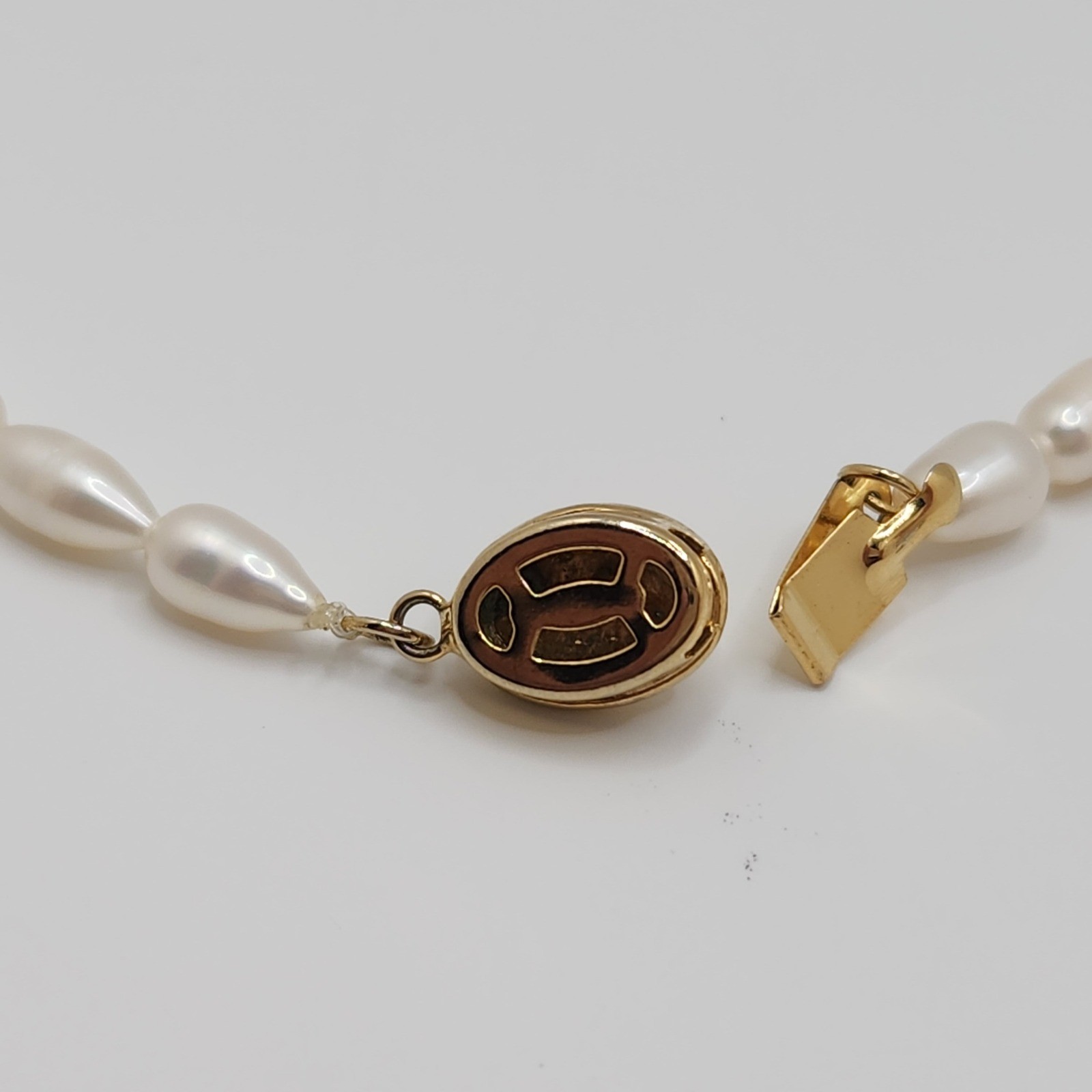 Vintage Cultured Pearl Necklace 16 Inch Rice Pearl Gold Tone Box Clasp White