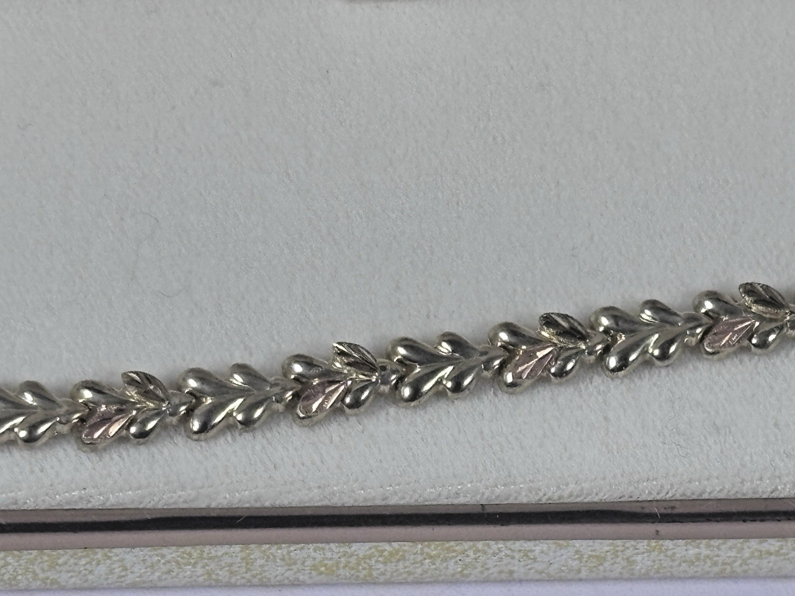 Landstrom’s Black Hills Gold 417 10K 7″ Bracelet NOS Box Papers Made USA