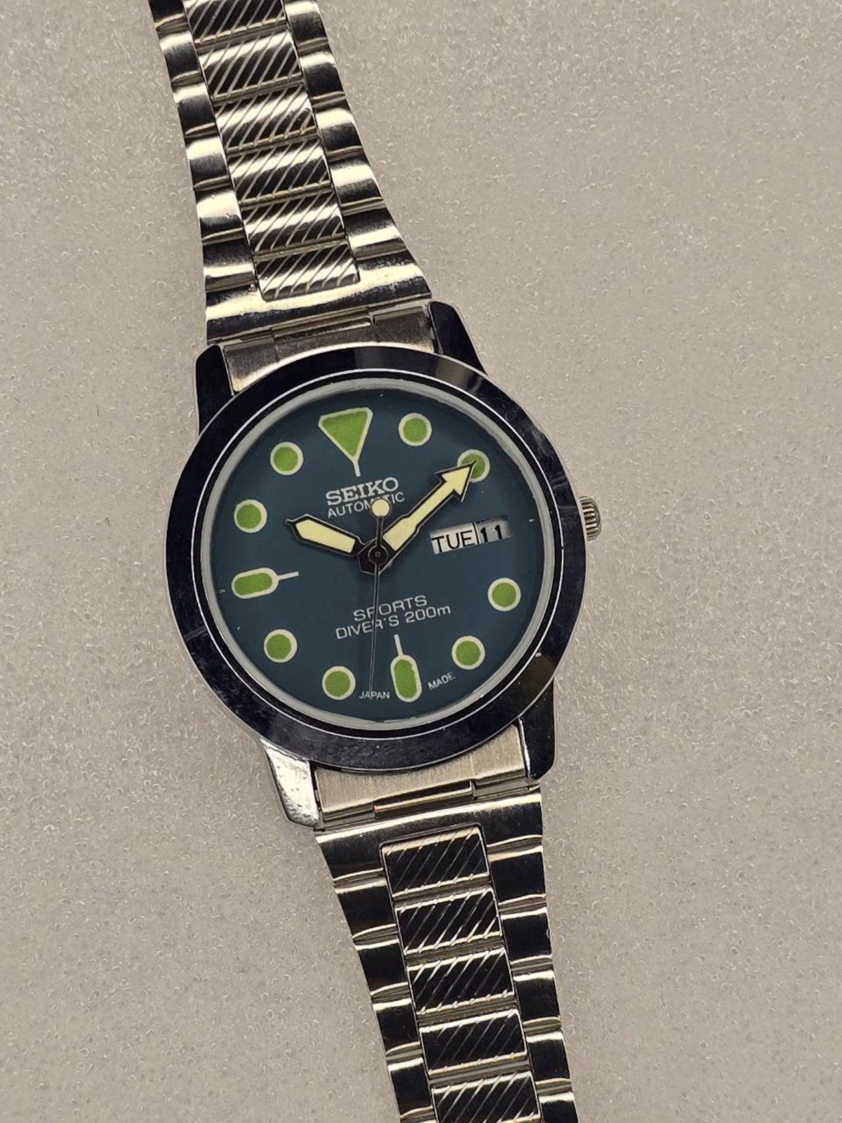 Vintage Refurbished Seiko Automatic Green Classic D/D Men’s WristWatch 36MM