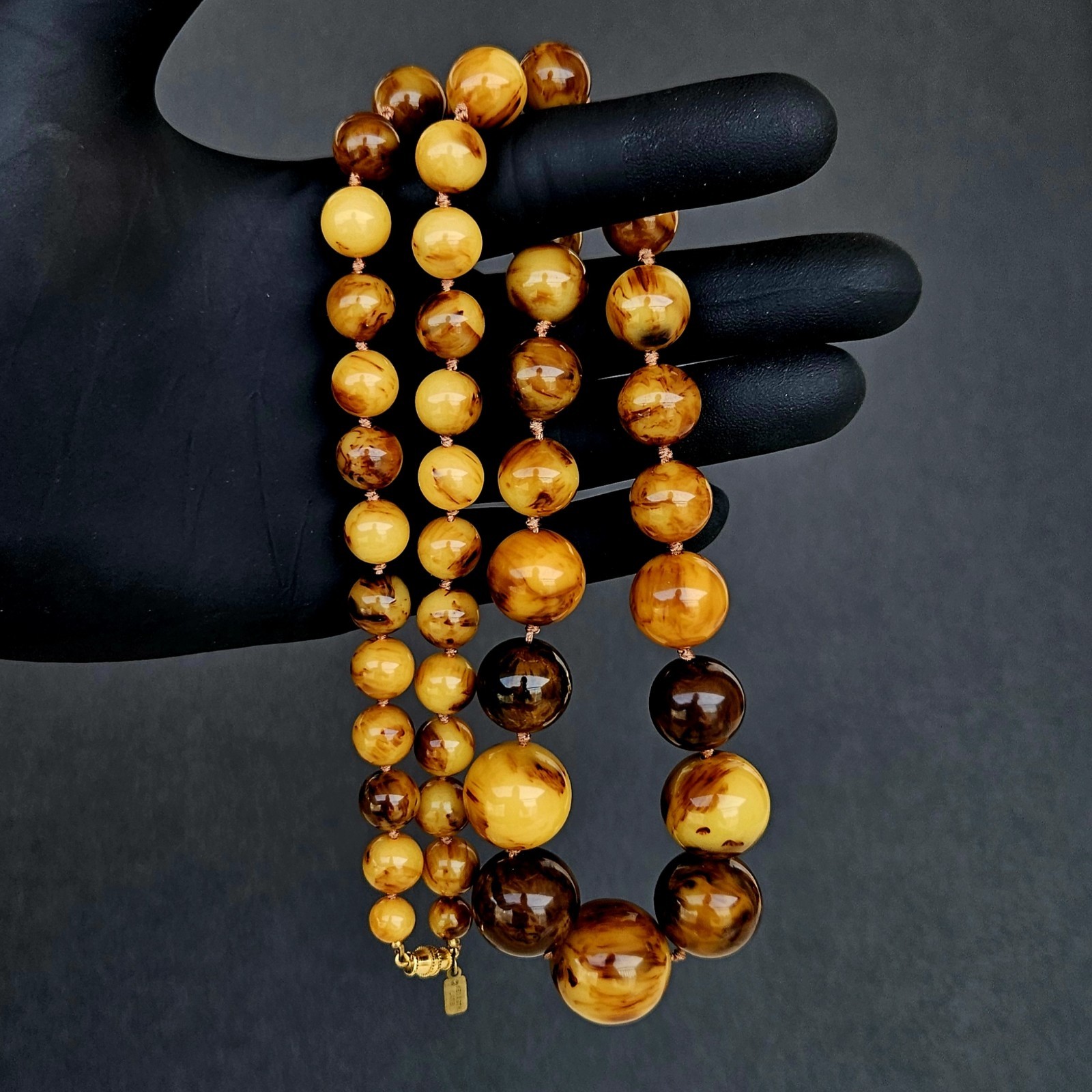 Vintage 1970s Kenneth Lane Catalin Root Beer Caramel Bakelite Bead Necklace 114g