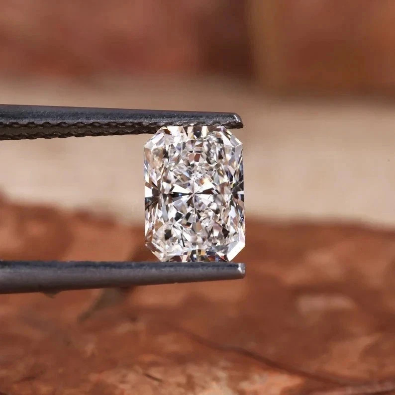 4.00 Ct Radiant Cut Lab Grown Diamond D Color VVS1 Clarity CVD Certified Loose