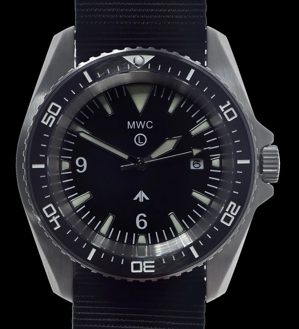 MWC Kampfschwimmer 300M Military Diver Quartz Watch Sapphire Ceramic Bezel 43MM