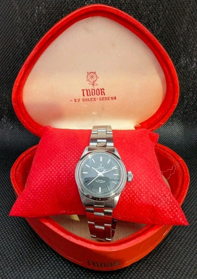 Vintage Tudor Princess Oyster 7597/0 – 1970/72 – Small Rose – Rolex Case/Crown.