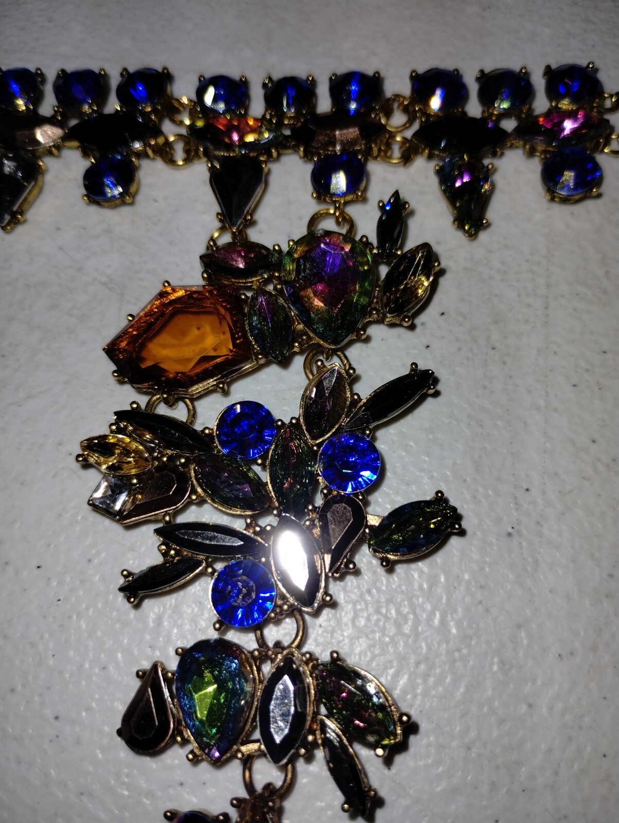 Women’s Izzy & Liv Stoned Necklace, Comes As Shown, Missing A Couple Stones #T3