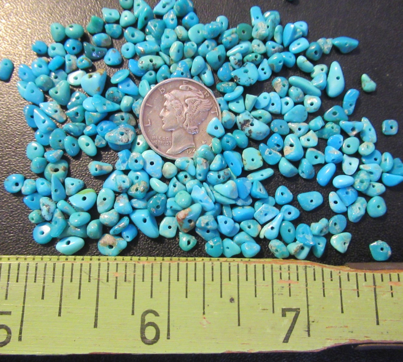 SLEEPING BEAUTY TURQUOISE 1/2 OZ SMALL DRILLED 3X2mm TO 7X4mm #782