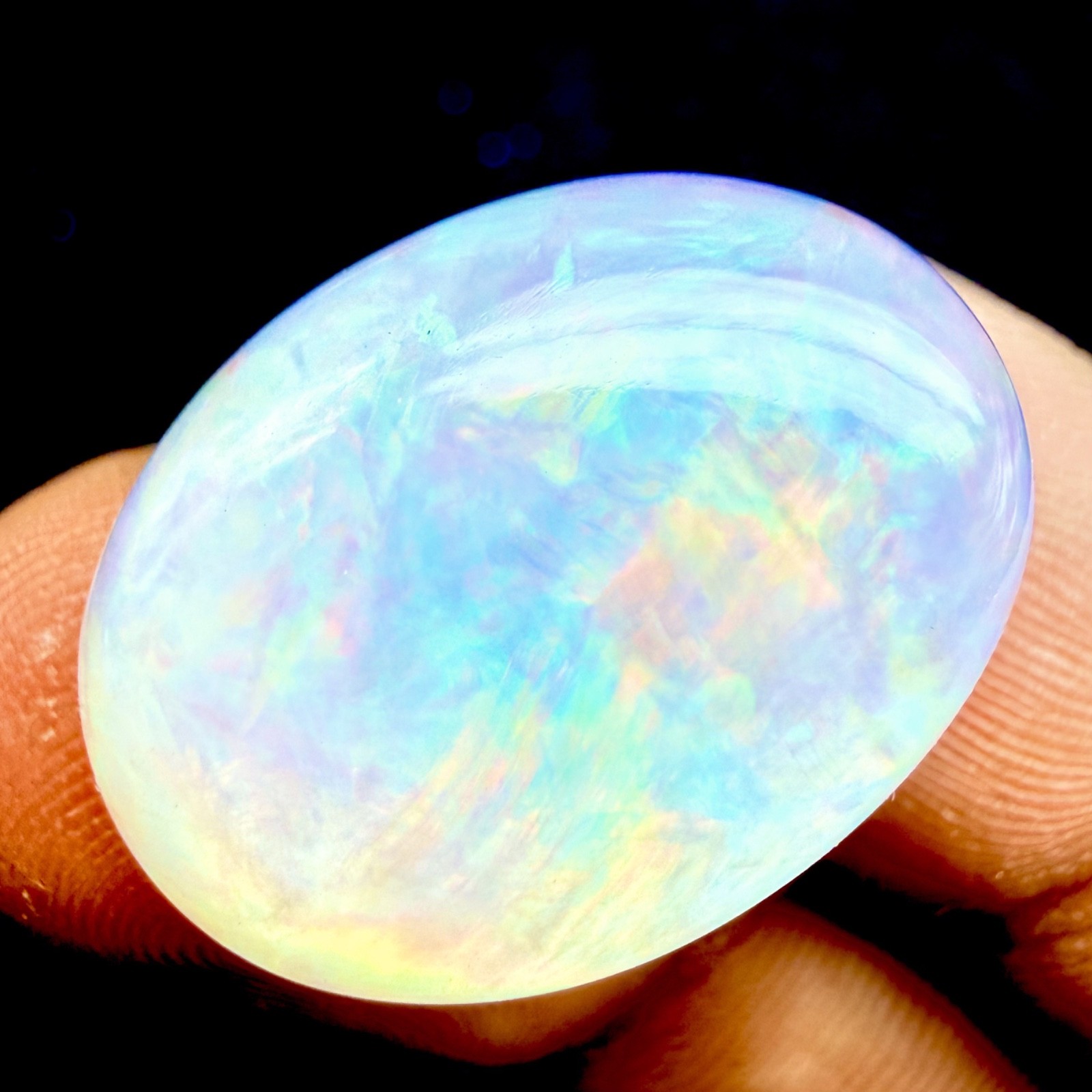 natural opal cabochon loose gemstone, multifire Ethiopian opal 18 Ct 23×17 mm