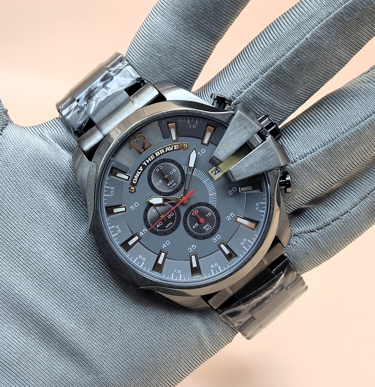 Luxury Diesel Only The Brave 10 Bar Gray Dial Refurbished Men’s Wrist Watch