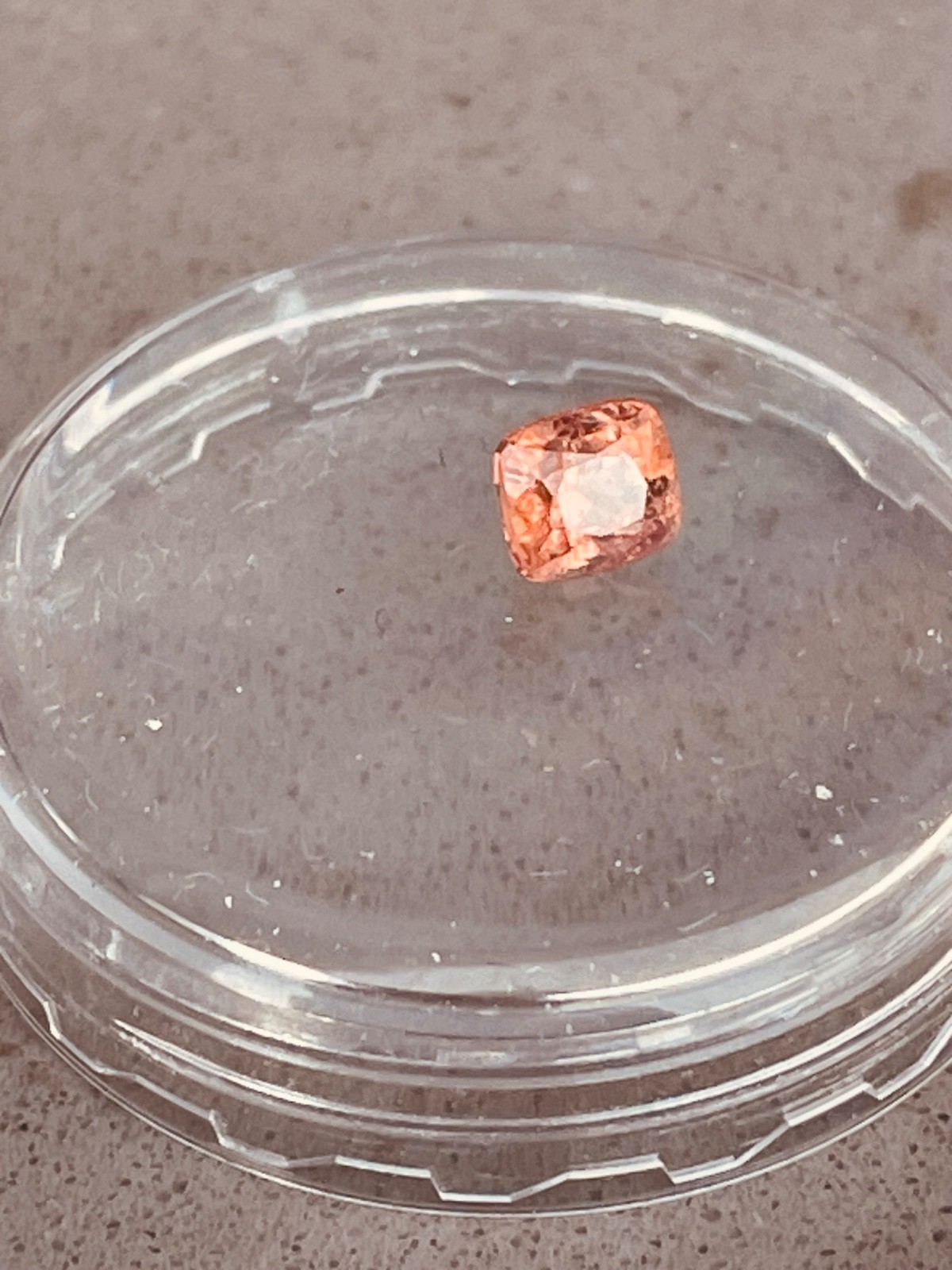 Orange Spinel 0.68ct VS/SI