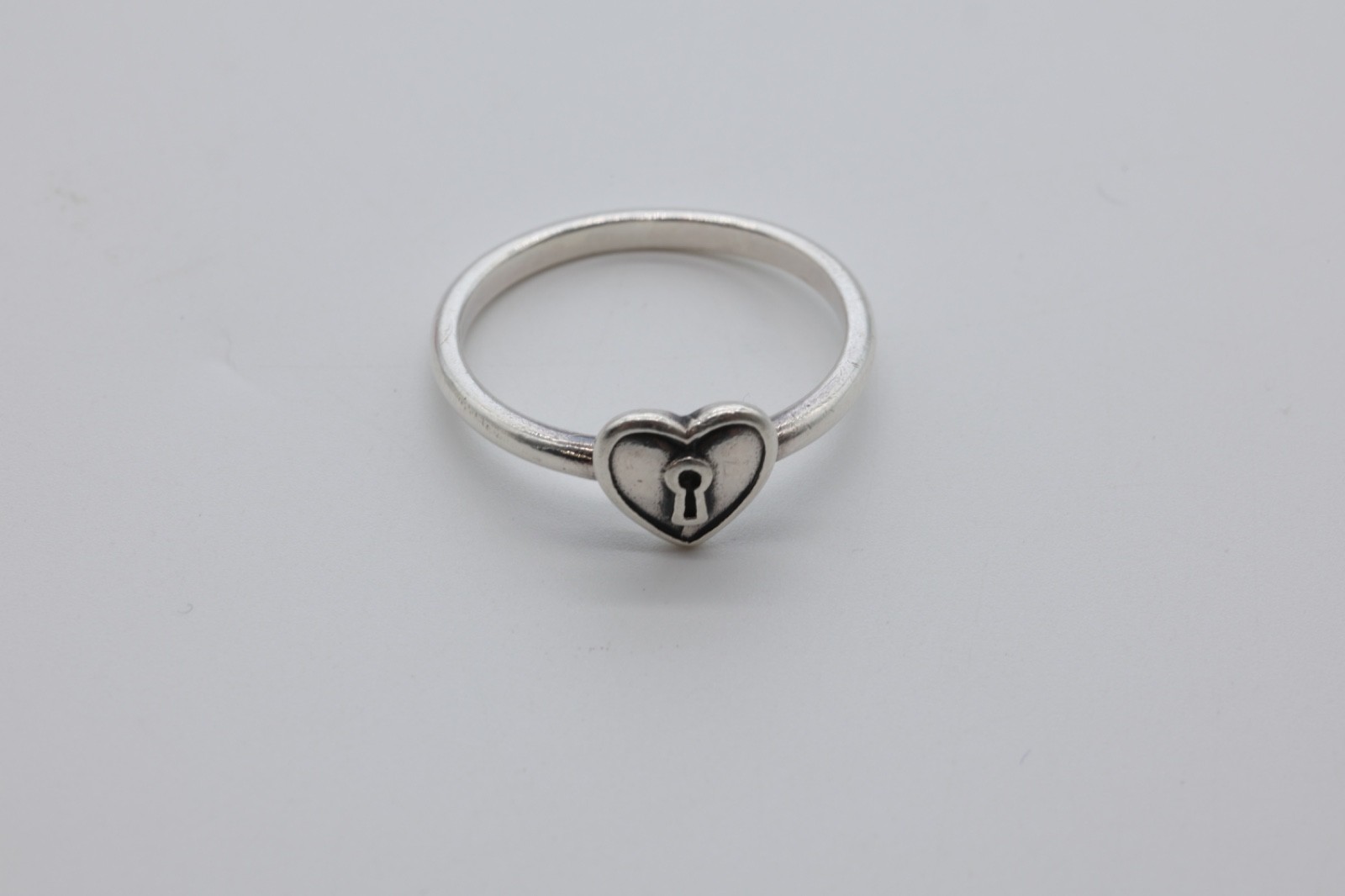 James Avery Sterling Silver Love Unlocked Size 8 Ring Retired Pre Owned