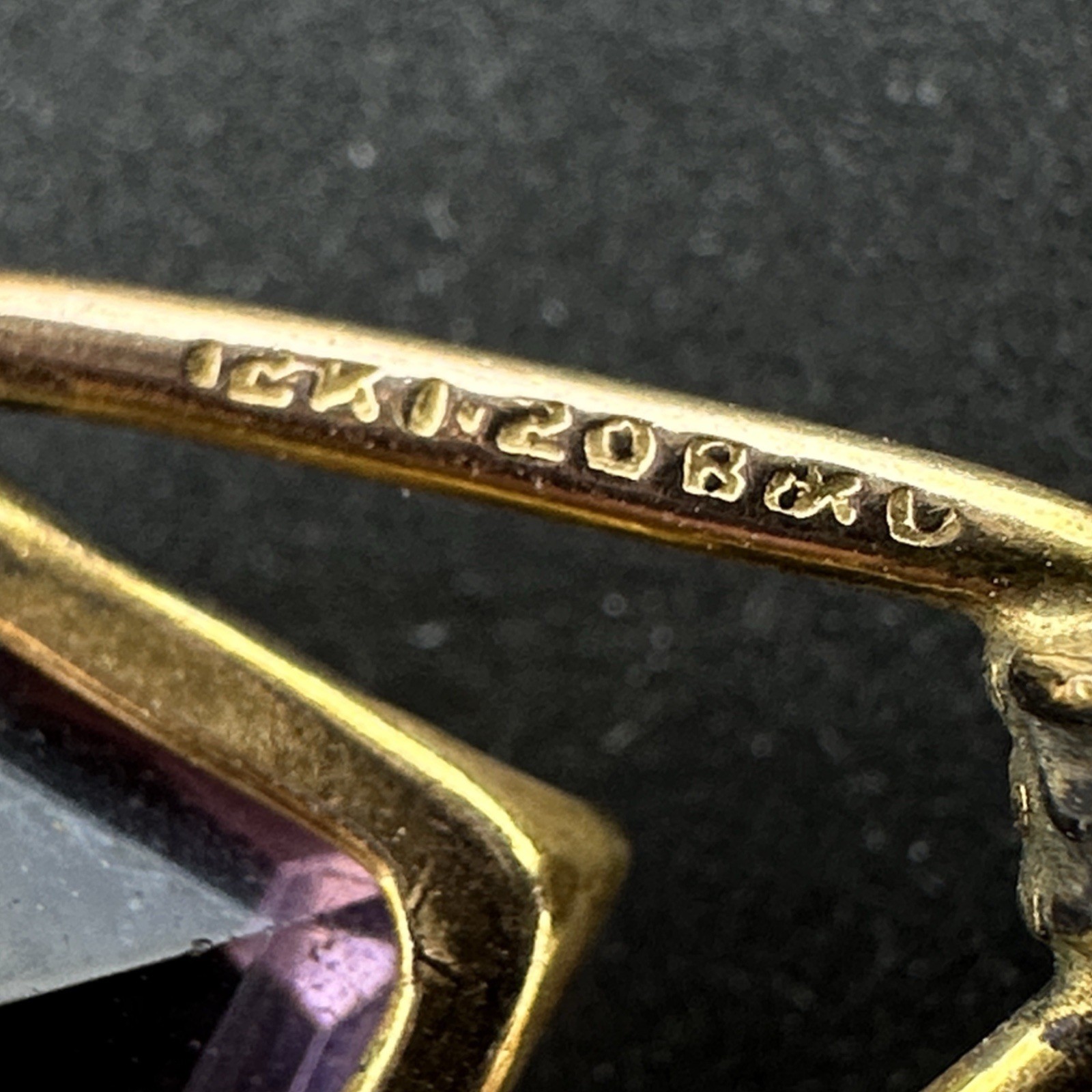ART DECO 12K gold-filled bracelet – vintage purple amethyst glass embossed links