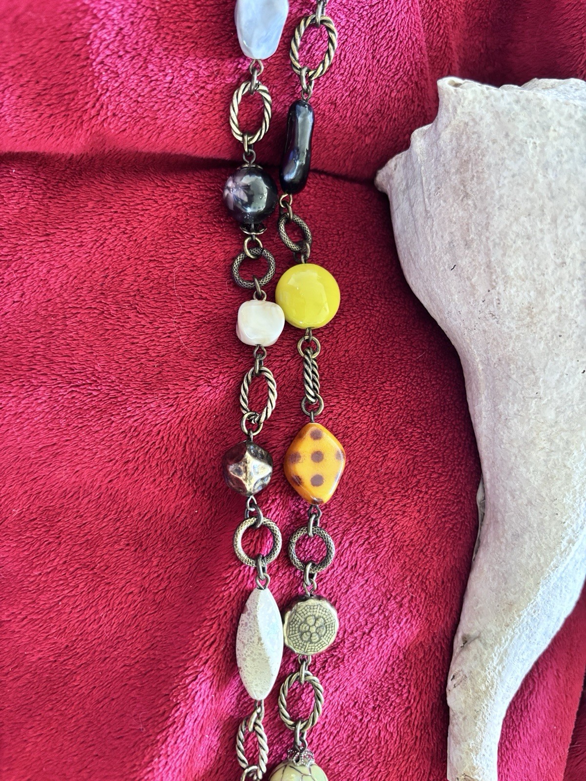 Premiere Design Yellow Gray Mauve 20” Necklace Soft Black Gold Chains