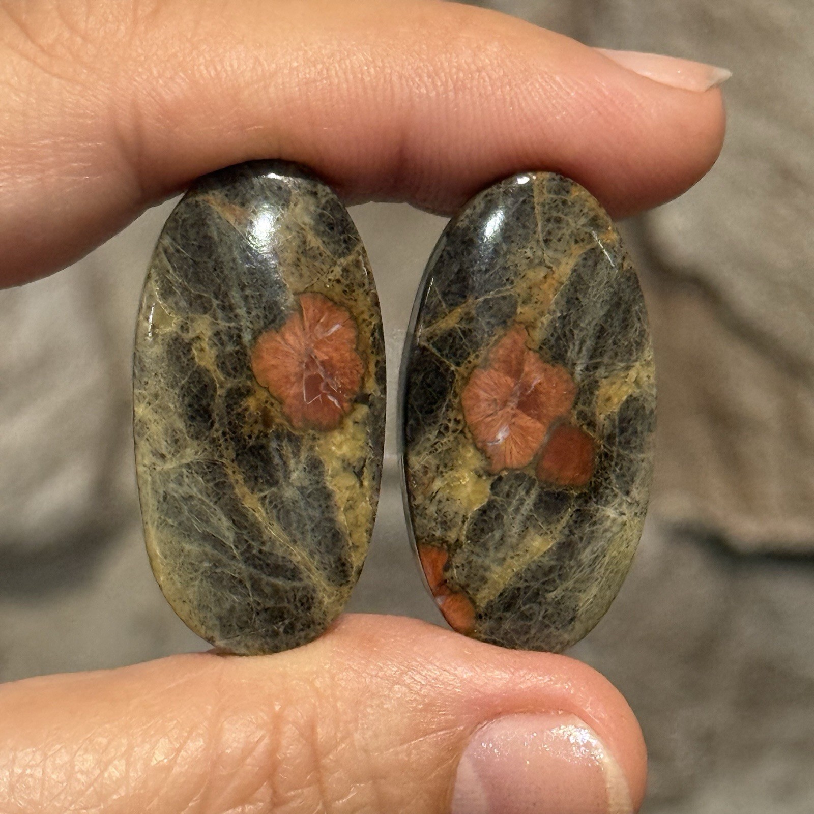 48ct 34.5×17.5×5.3mm Pair Peanut Obsidian Oval Cabochons Poppy Picture Stones