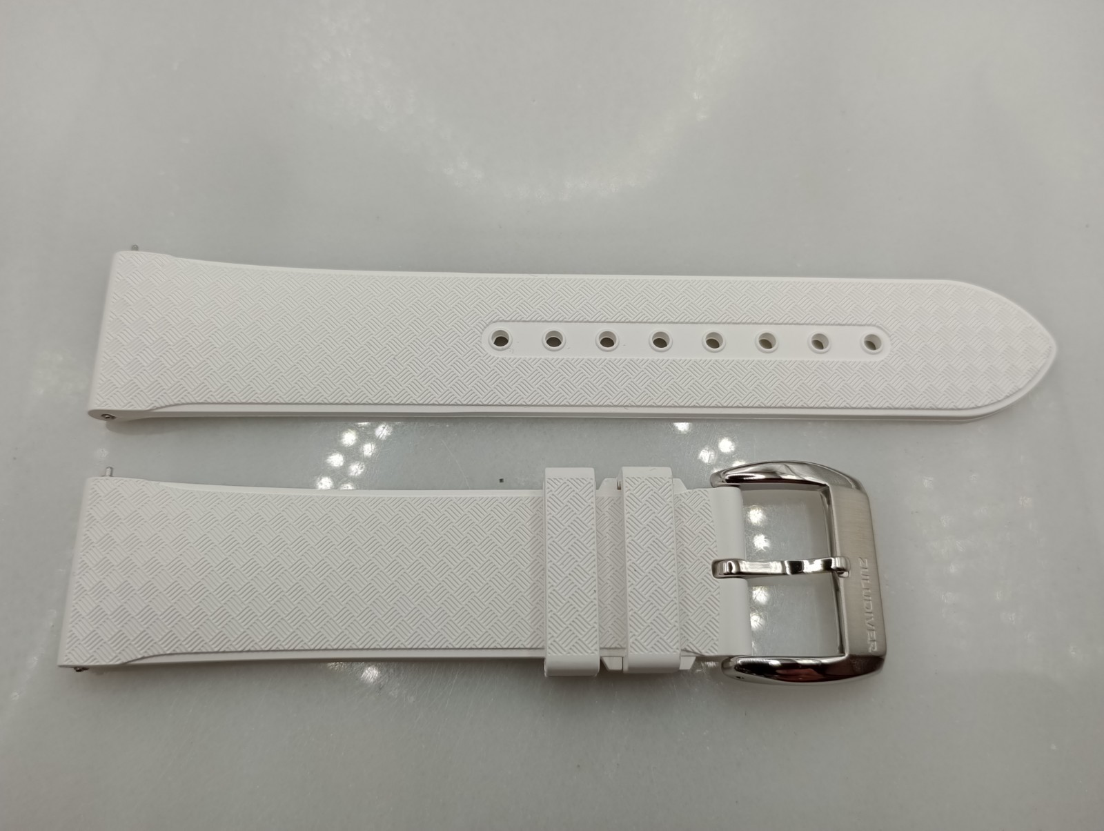 New 22mm Watchgecko Zuludiver HNBR Rubber Watch Strap White Quick Release 6B332