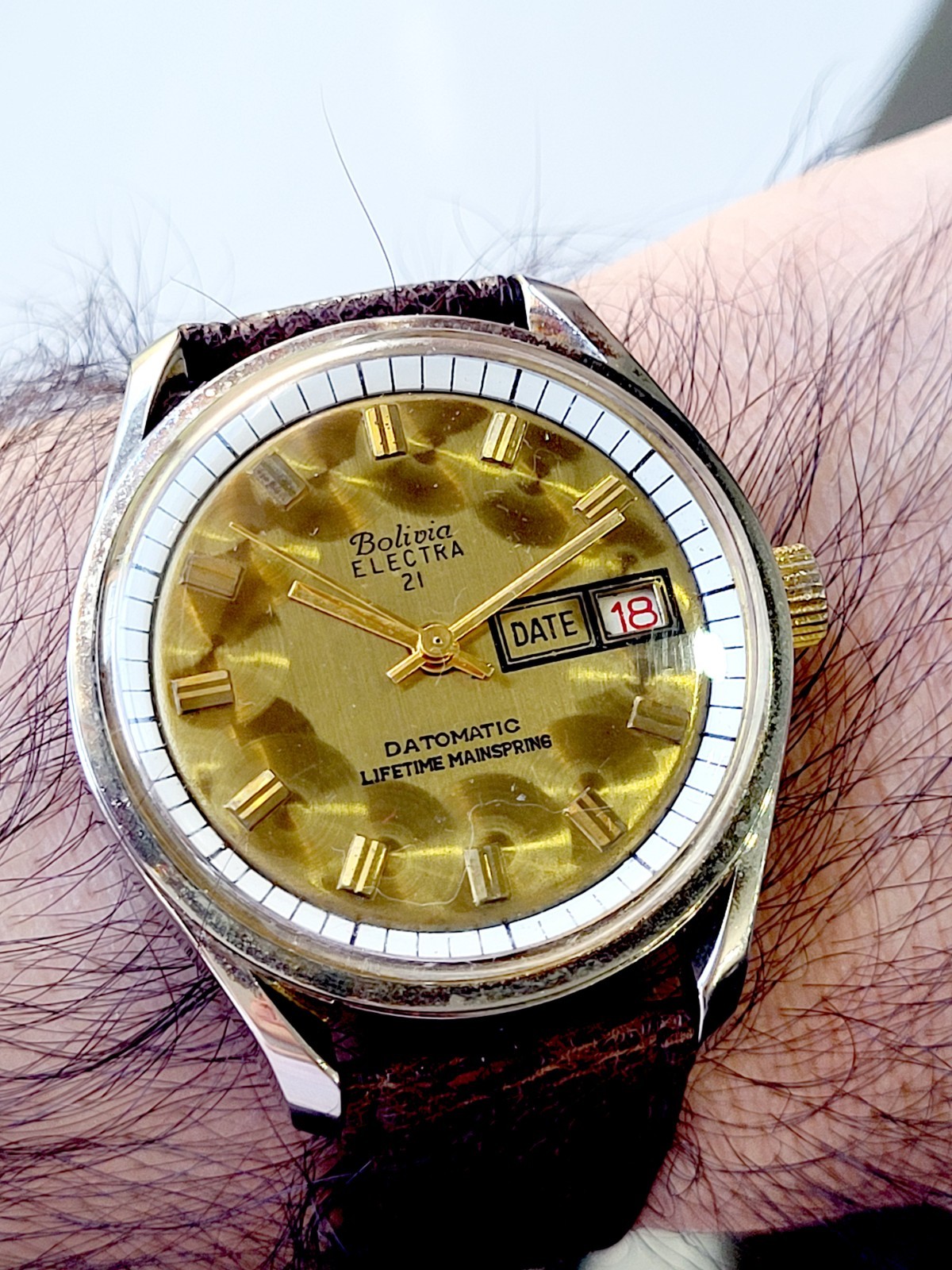 Bolivia Electra 21 Datomatic Men’s Watch 37mm Sunburst Dial Vintage Mechanical