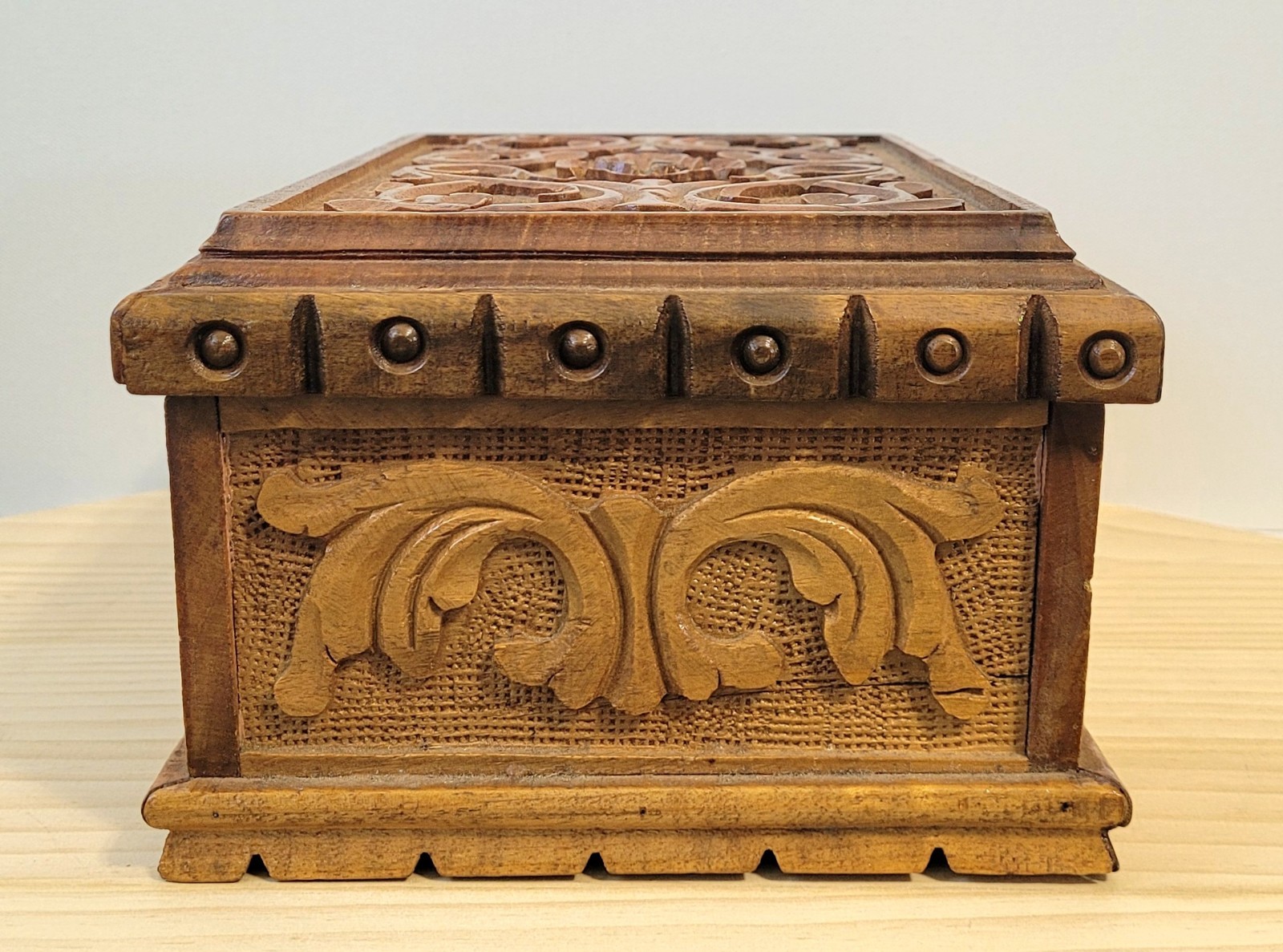 Vintage Hand-Carved Walnut Wooden Treasure Box with Rose Rotation Puzzle Lock