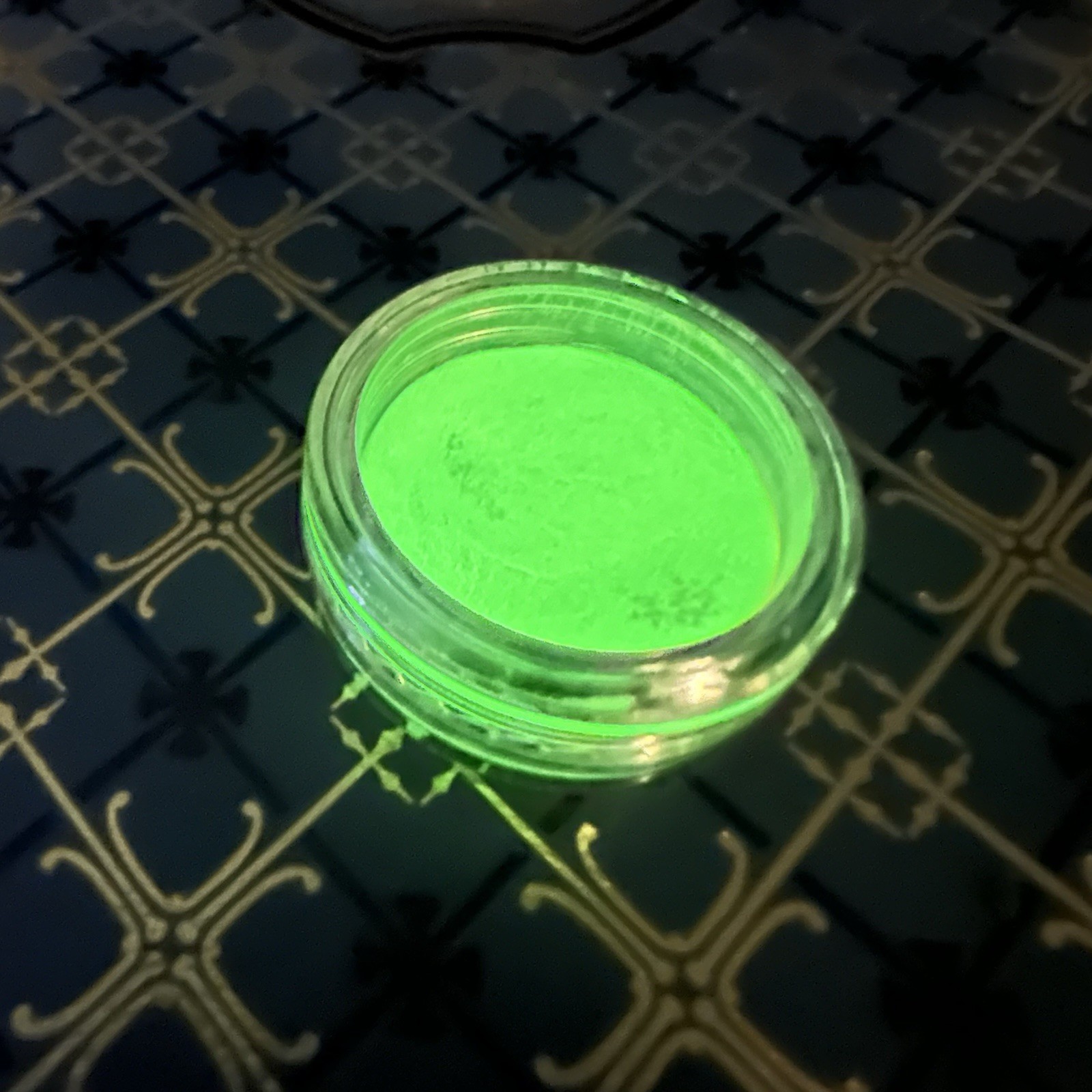 Vintage Watch Luminous Restoration Powder – 3 Grams – Green Tritium-like Glow