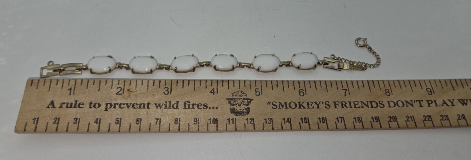 Vintage White Milk Glass Faceted Cabochon Bracelet Gold Tone with Safety Chain