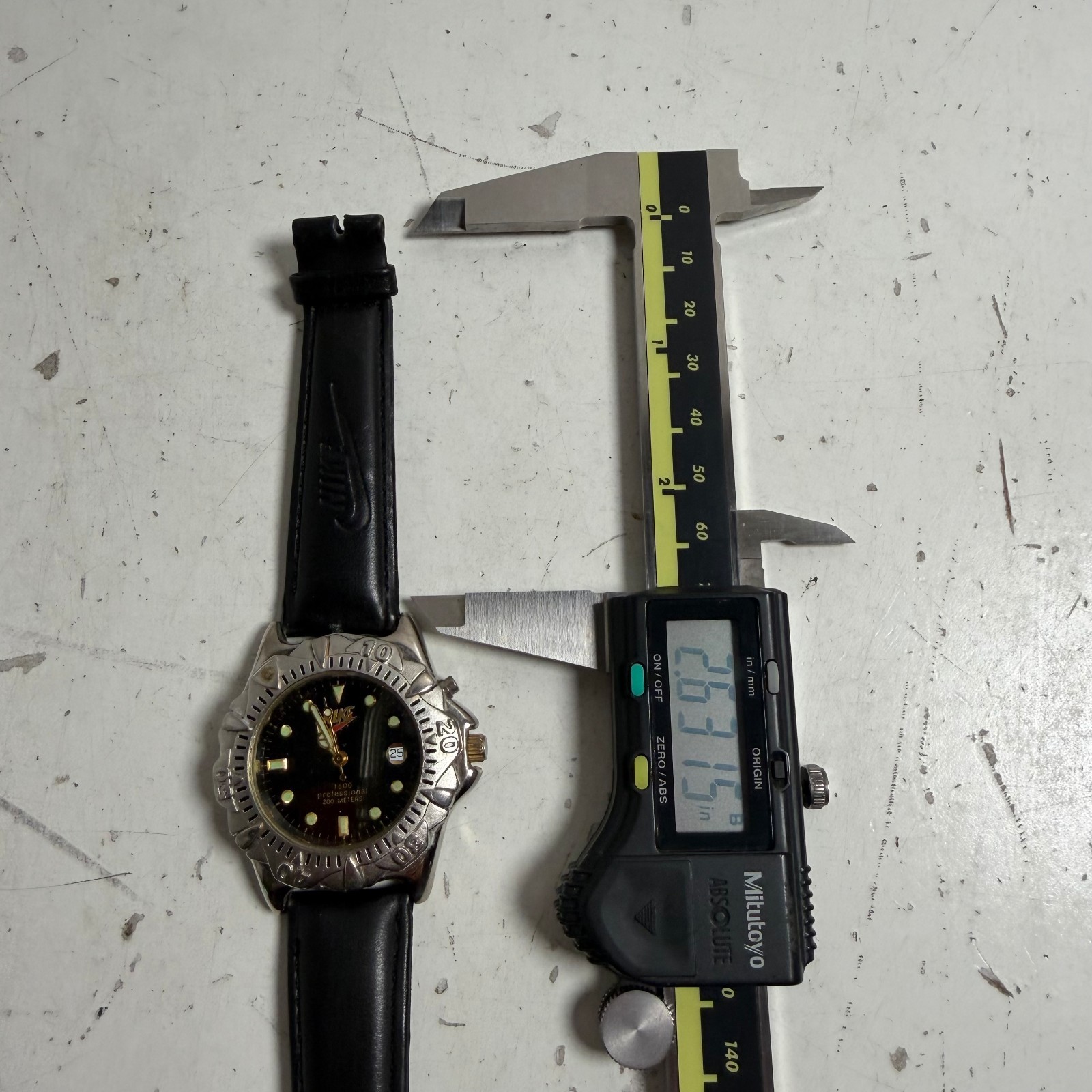 Nike 1500 Professional 3638 Black Silver Water Resistant Wristwatch – Untested