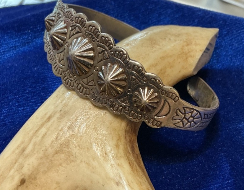VINTAGE SOUTHWEST FRED HARVEY CUFF, NO TURQUOISE