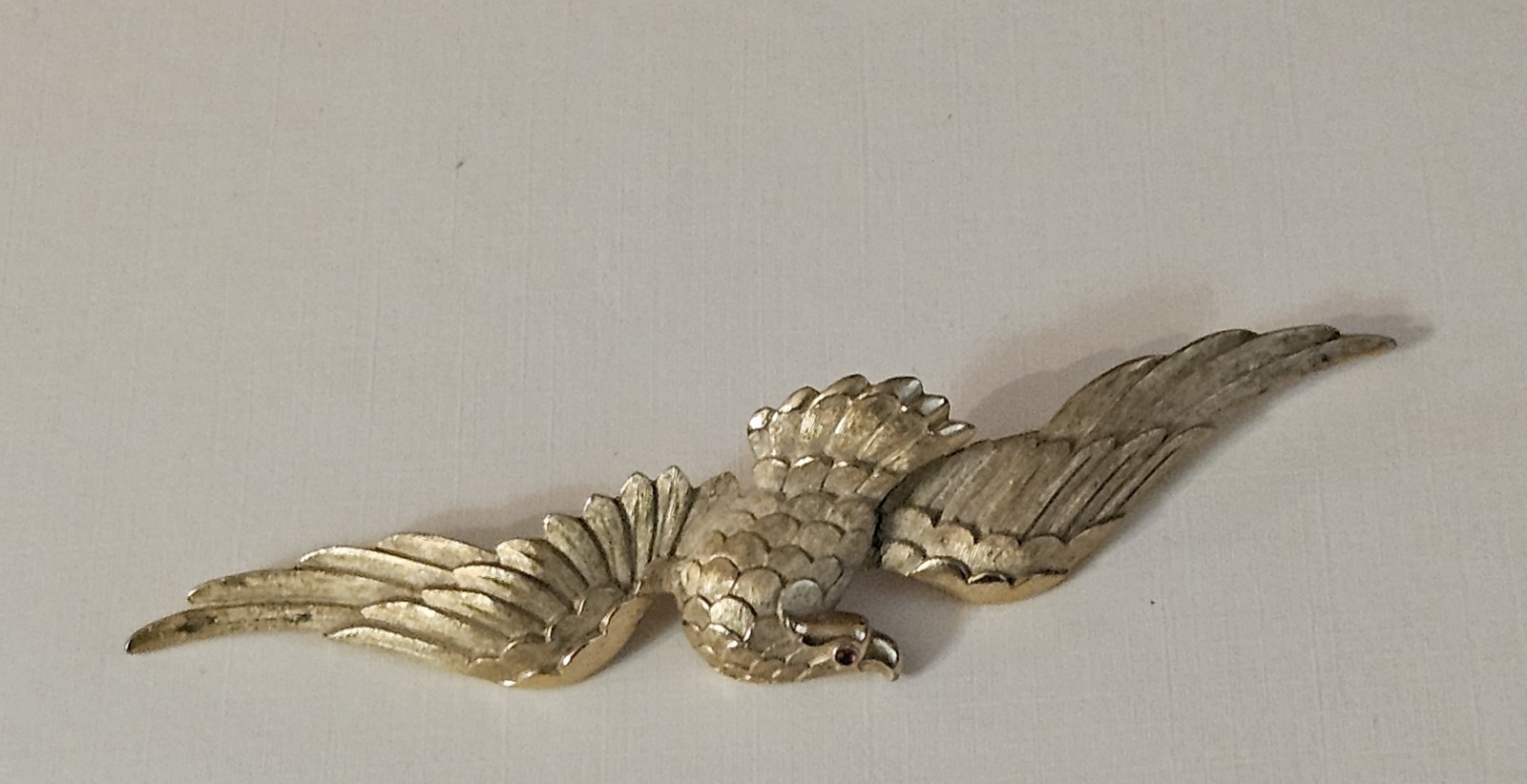 VINTAGE Signed CROWN TRIFARI Eagle Brooch Red Cabochon Crystal Eyes PATRIOTIC