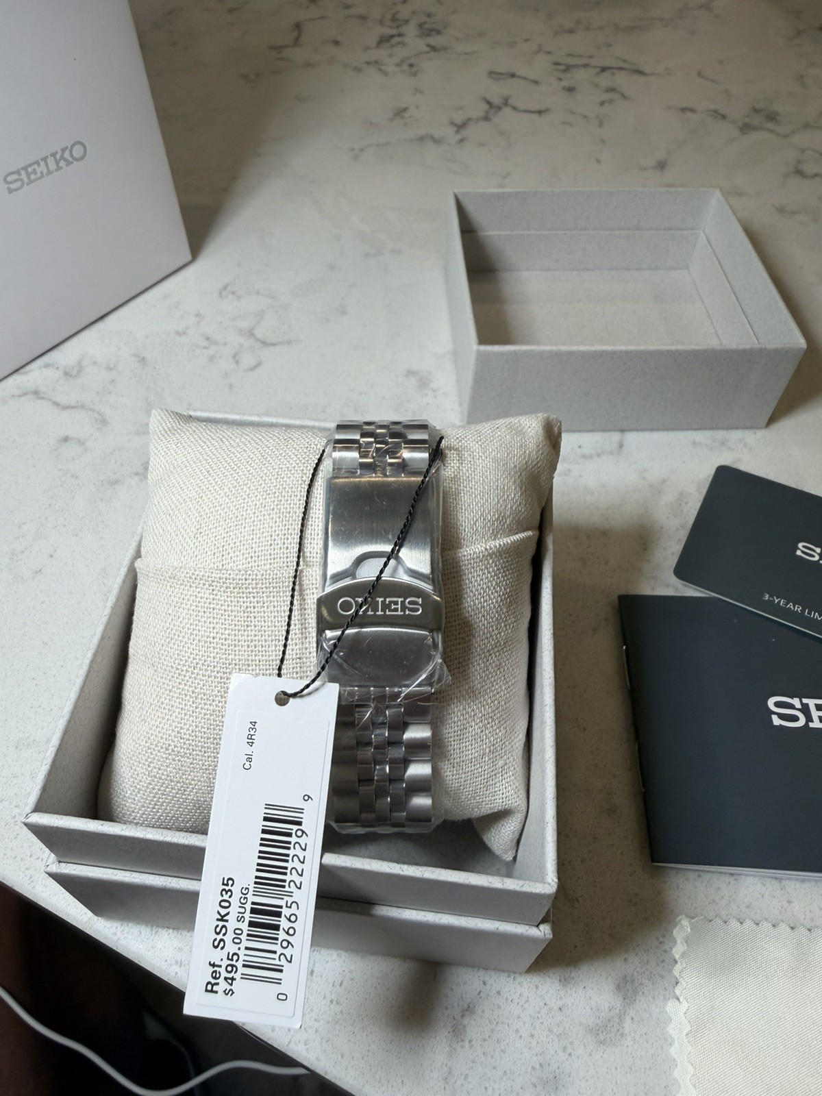 Unworn Seiko 5 GMT Automatic Watch Green Dial SSK035