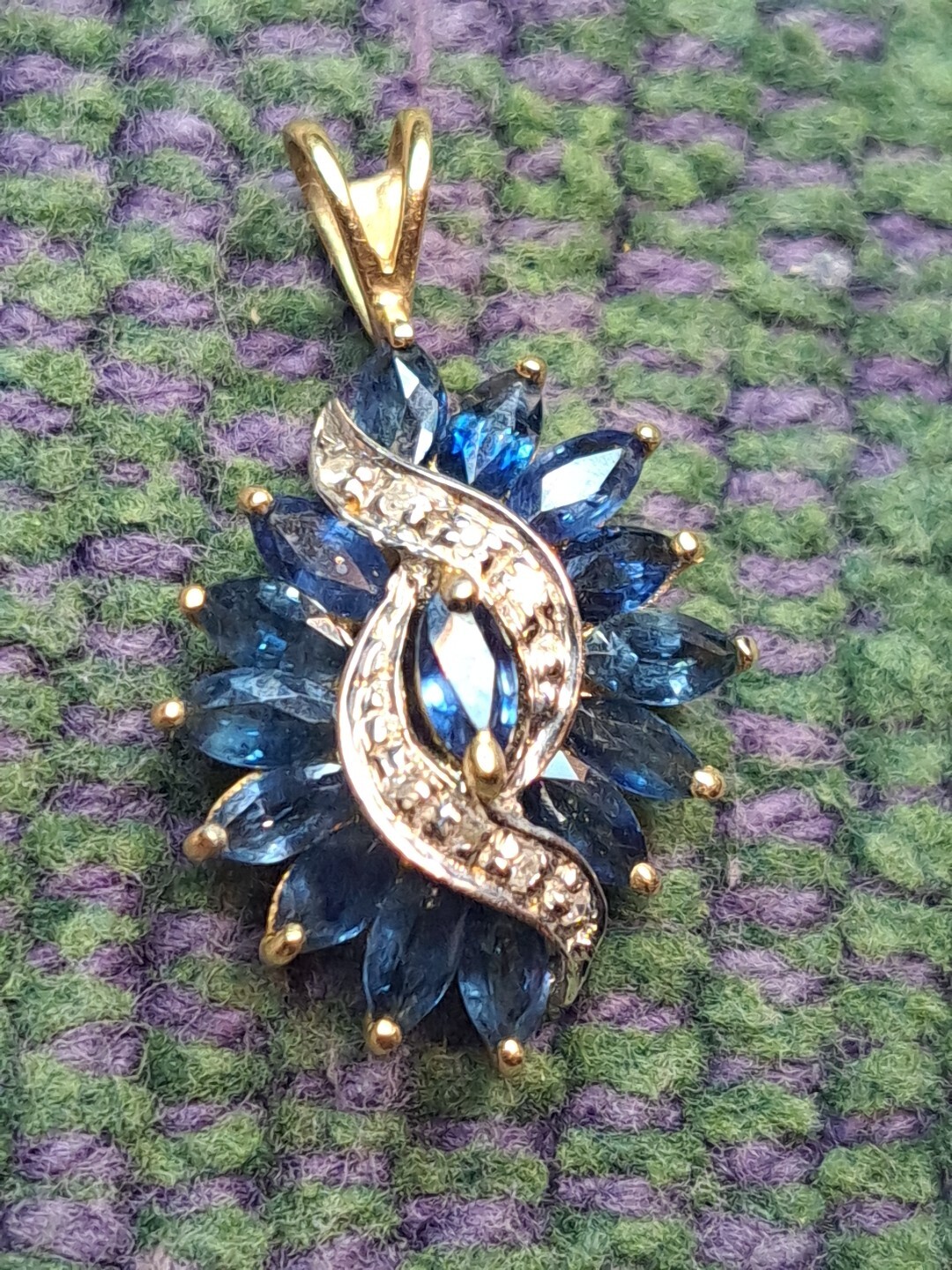 Solid 14k Yellow Gold Designer Pendant Amethyst-Diamond 25MM X 15MM 3 Grams 12-2