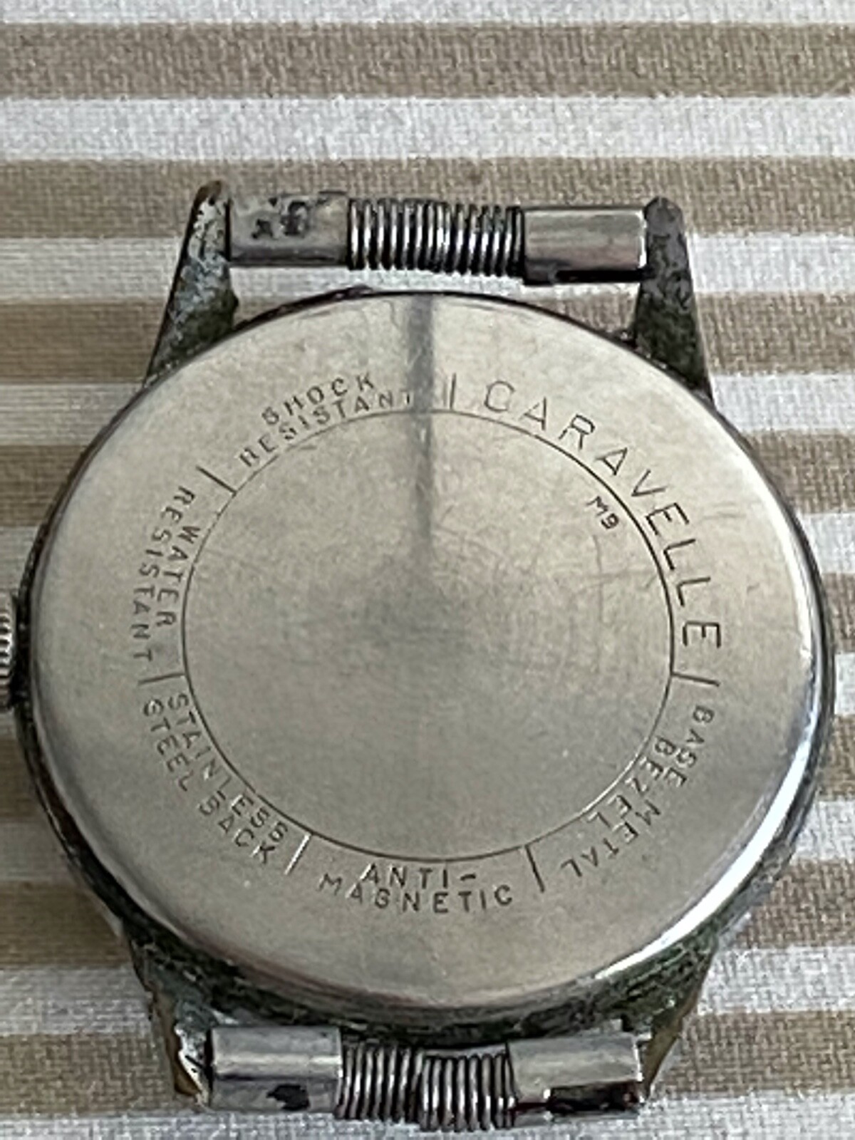 8 Unisex Watches – not working