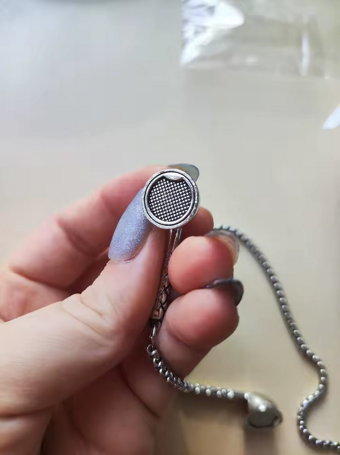 Earbuds Necklace Jewelry 3D Headphones Music Punk Pendant